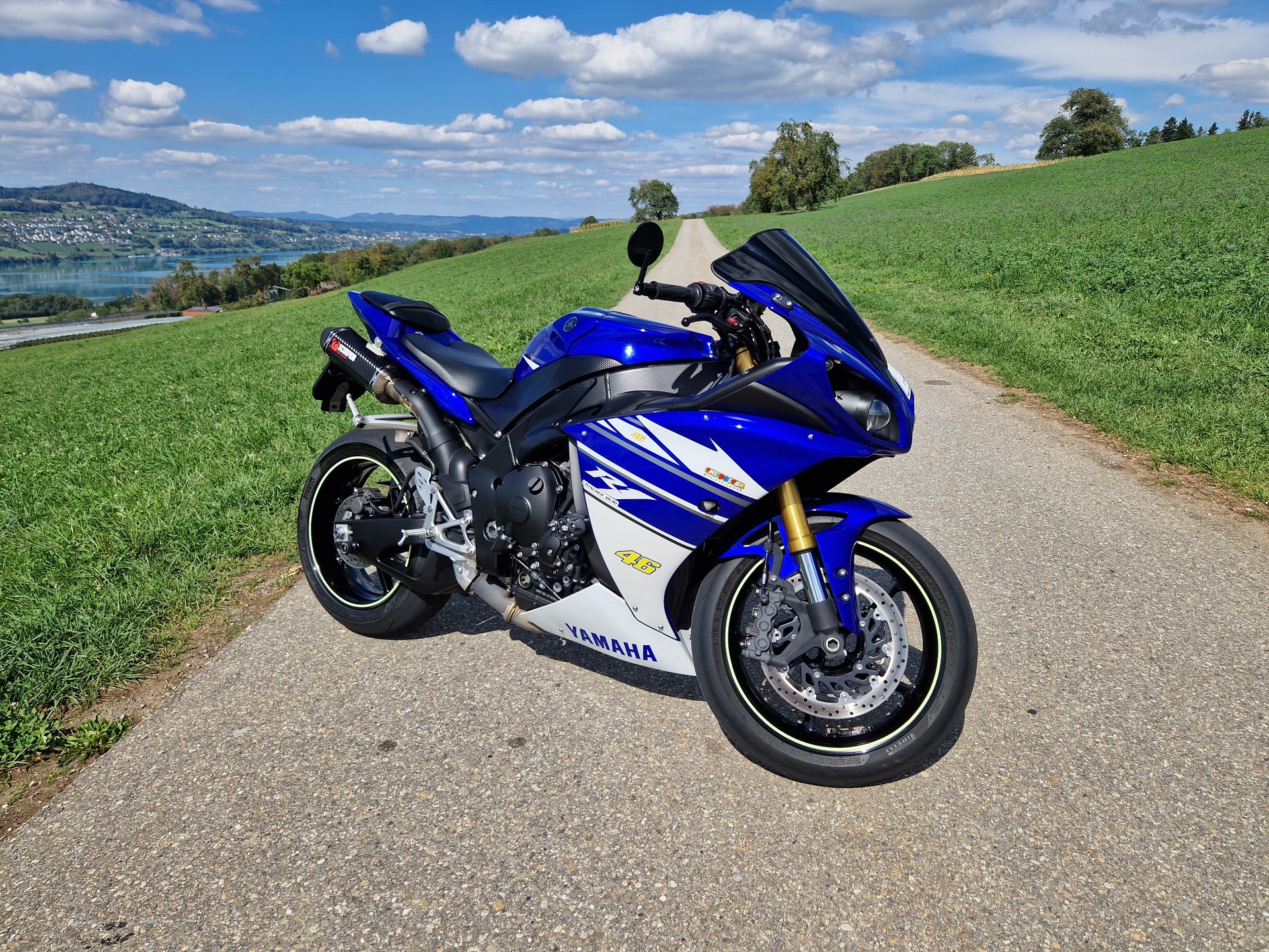 YAMAHA YZF-R1 50th Anniversary-image-0