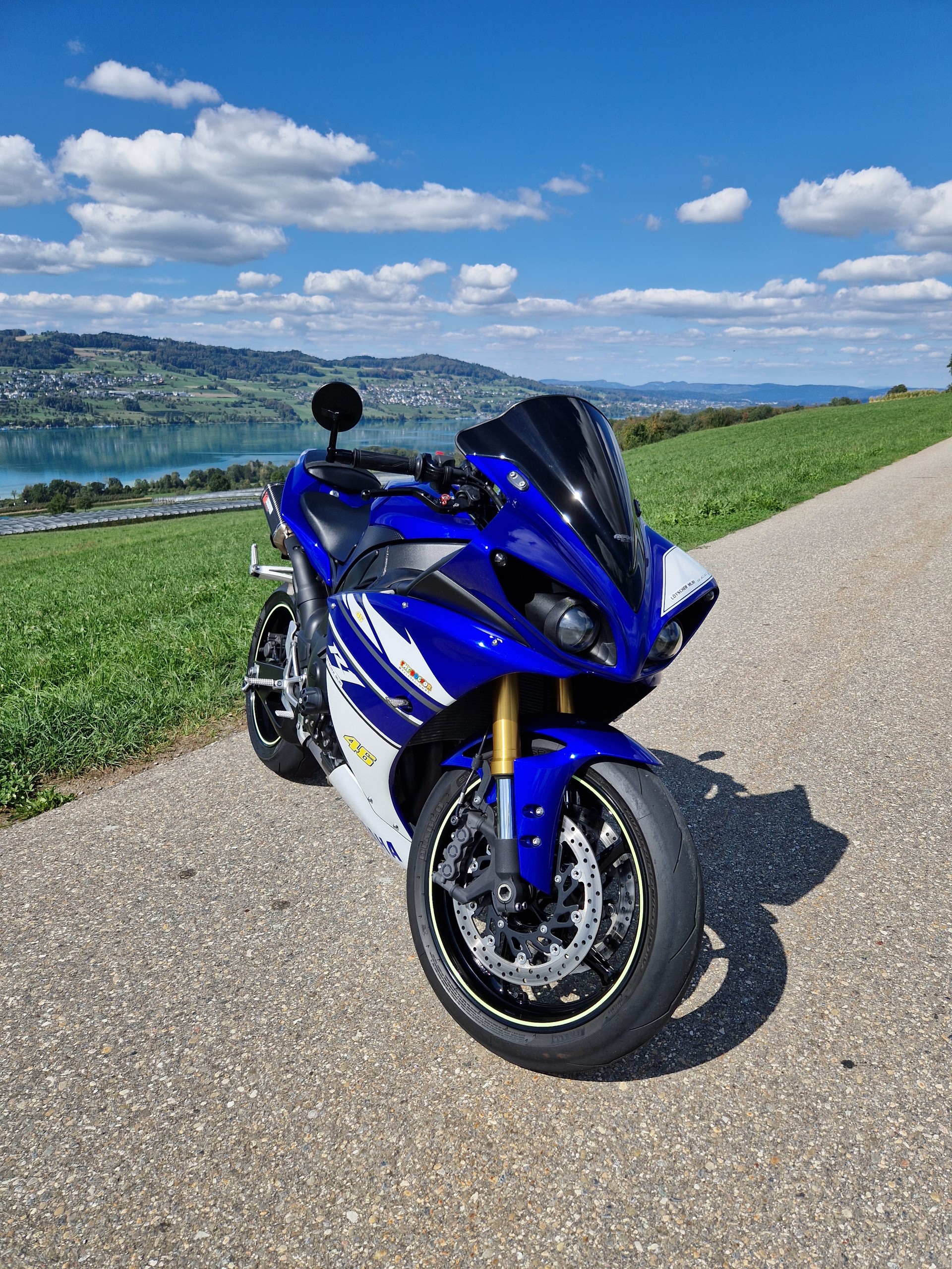 YAMAHA YZF-R1 50th Anniversary-image-3