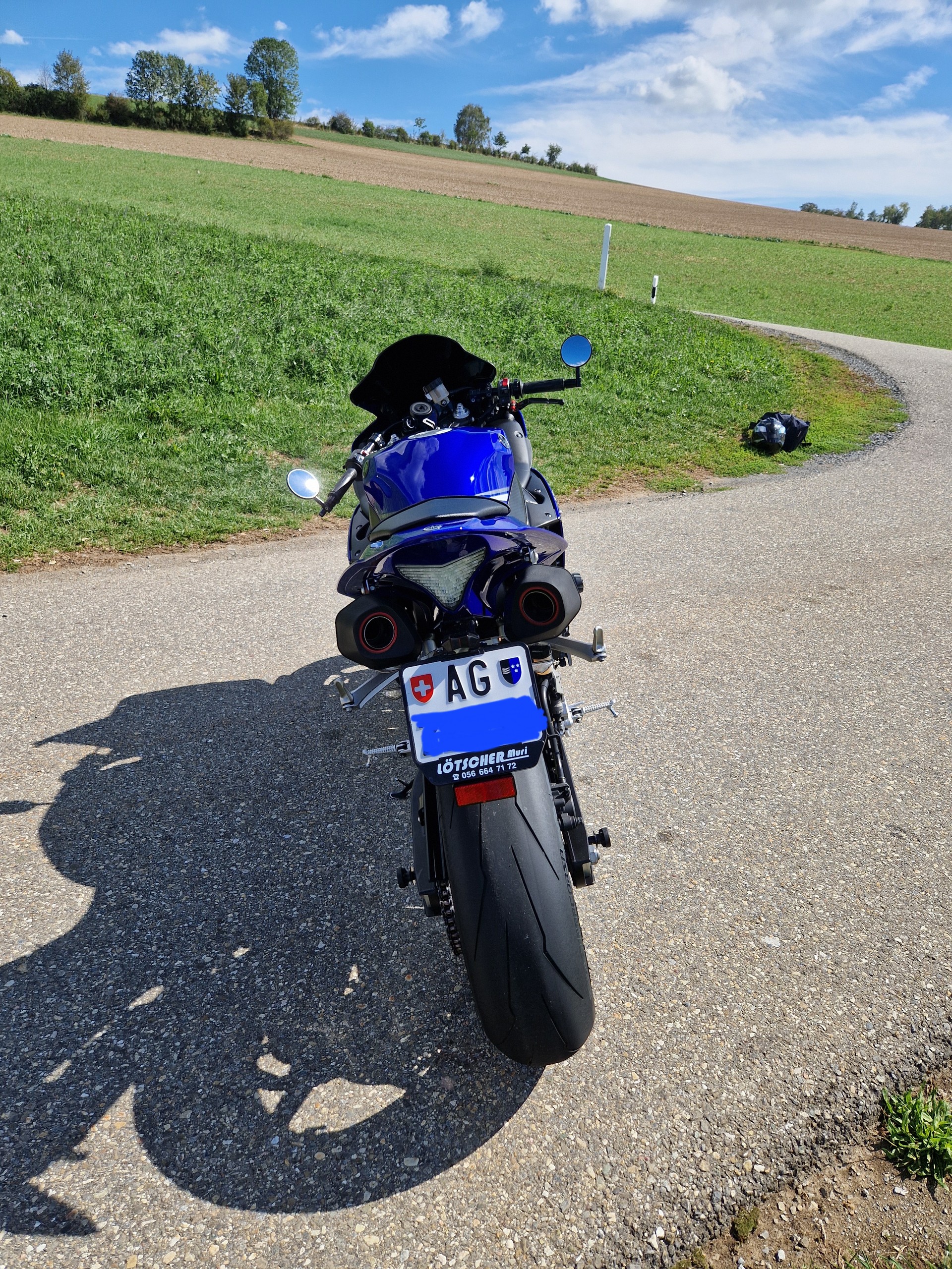 YAMAHA YZF-R1 50th Anniversary-image-2
