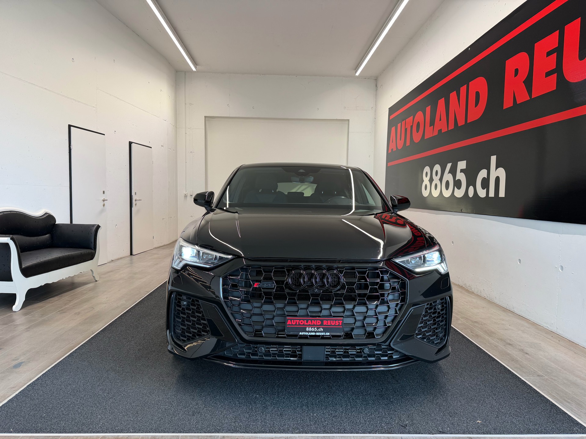 AUDI RS Q3 Sportback quattro S tronic-image-1