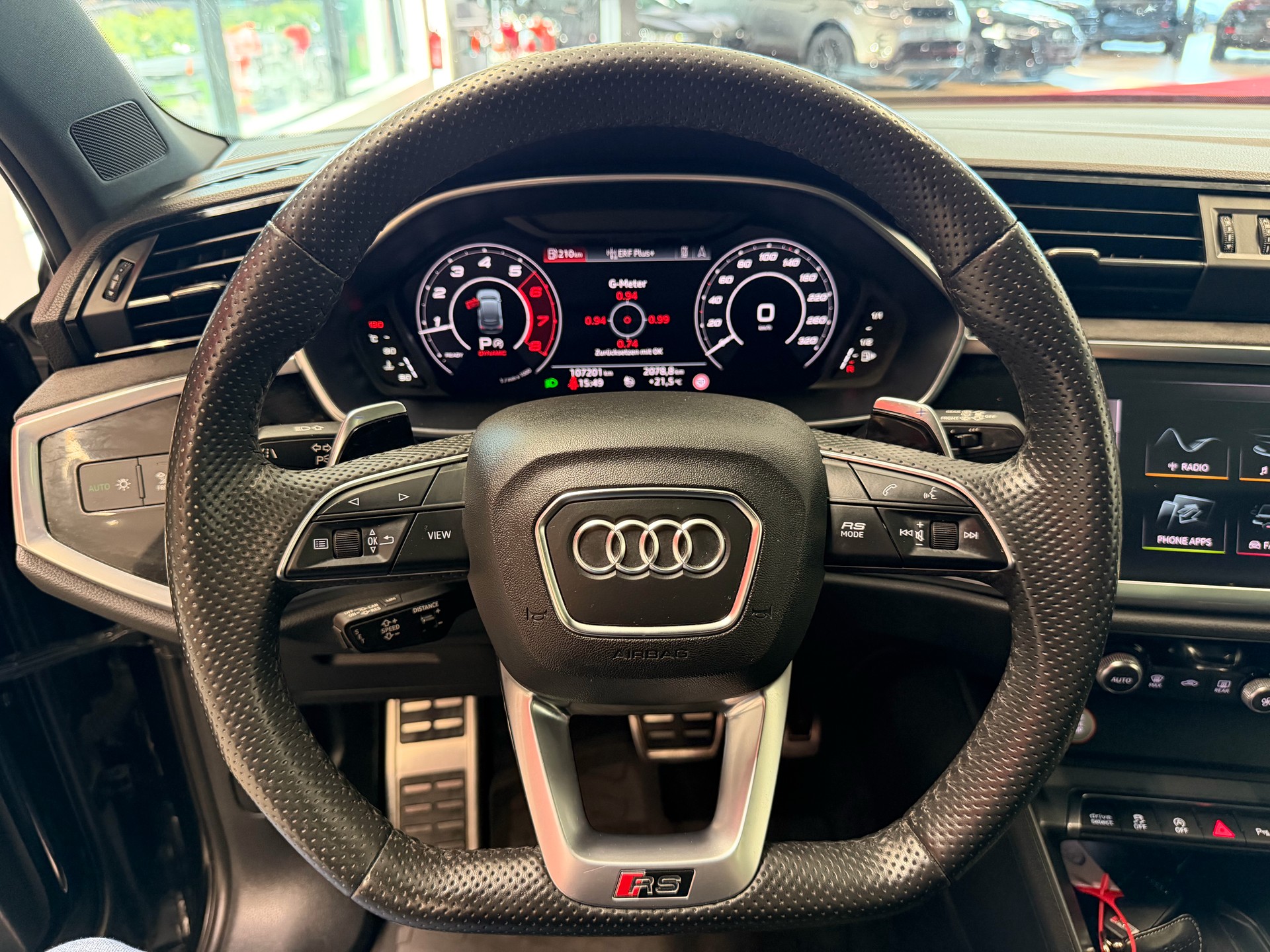 AUDI RS Q3 Sportback quattro S tronic-image-16