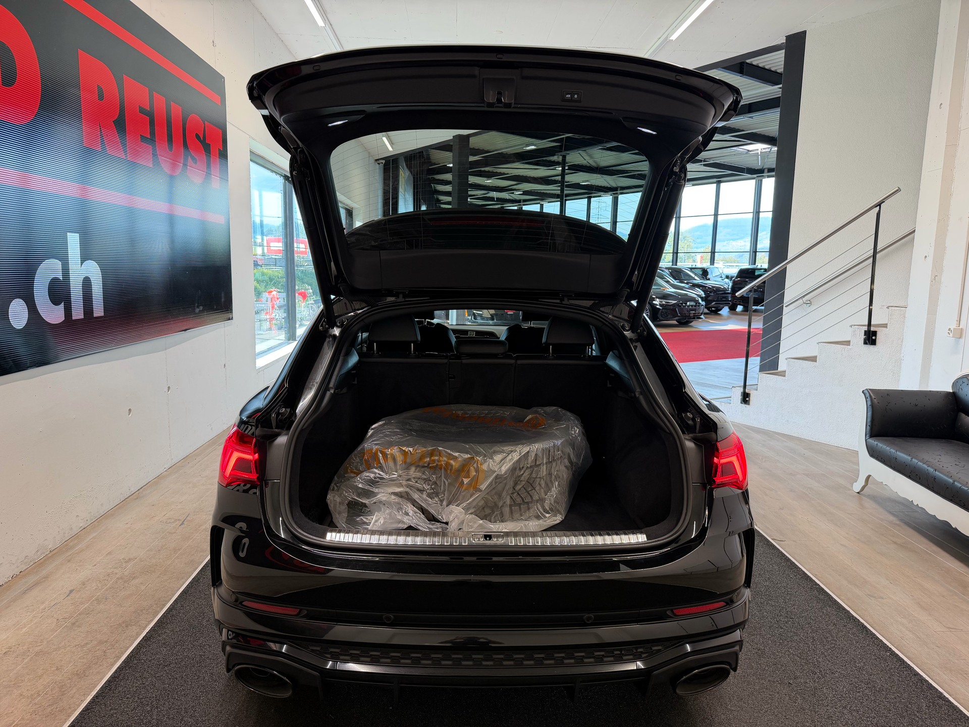AUDI RS Q3 Sportback quattro S tronic-image-8