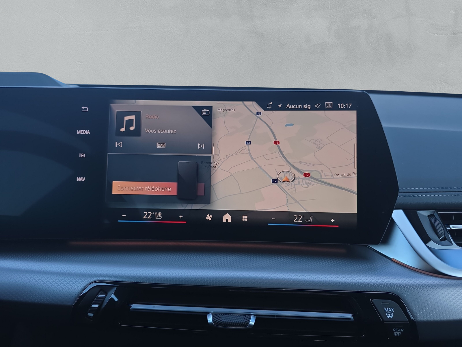 BMW iX1 eDrive 20 M Sport-image-13