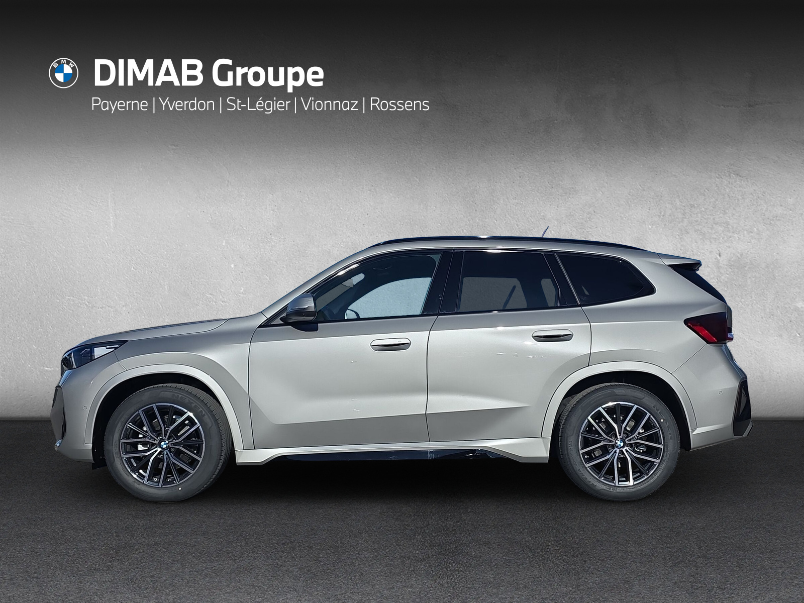 BMW iX1 eDrive 20 M Sport-showroom-element-1