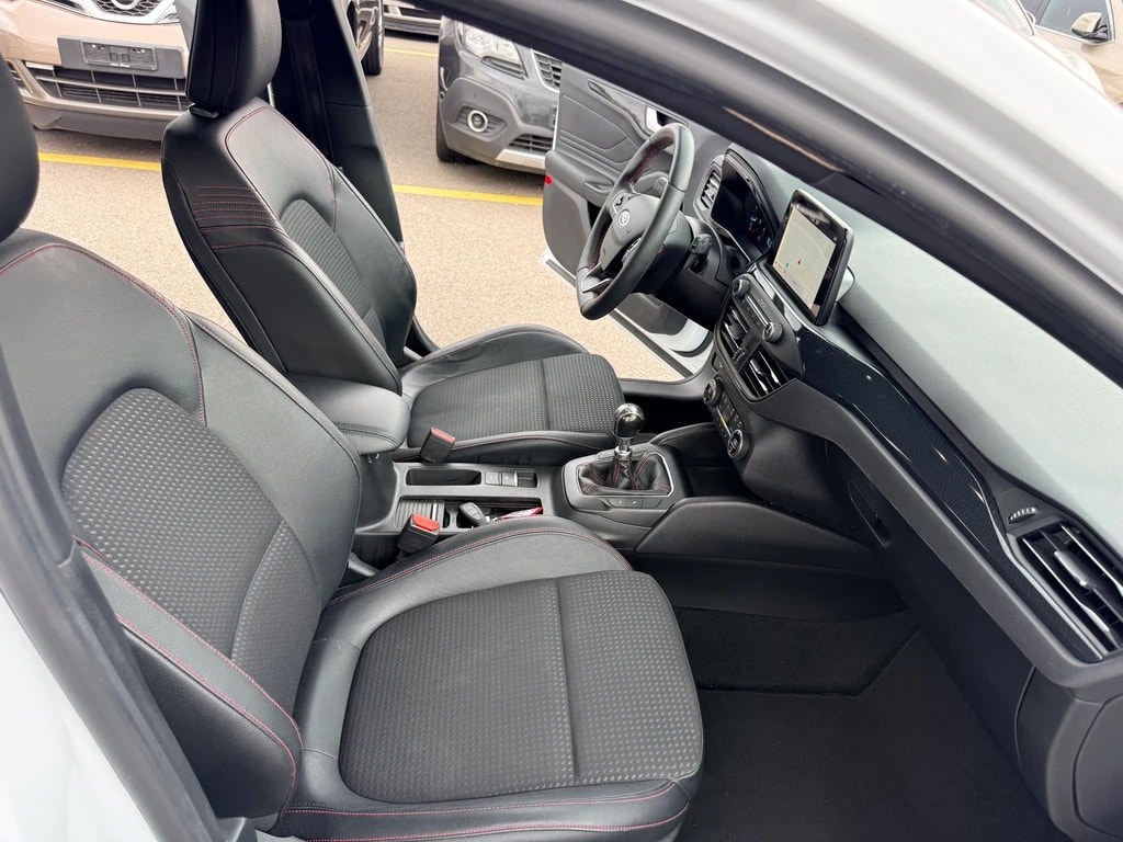 FORD Focus 1.0 SCTi Business-image-13