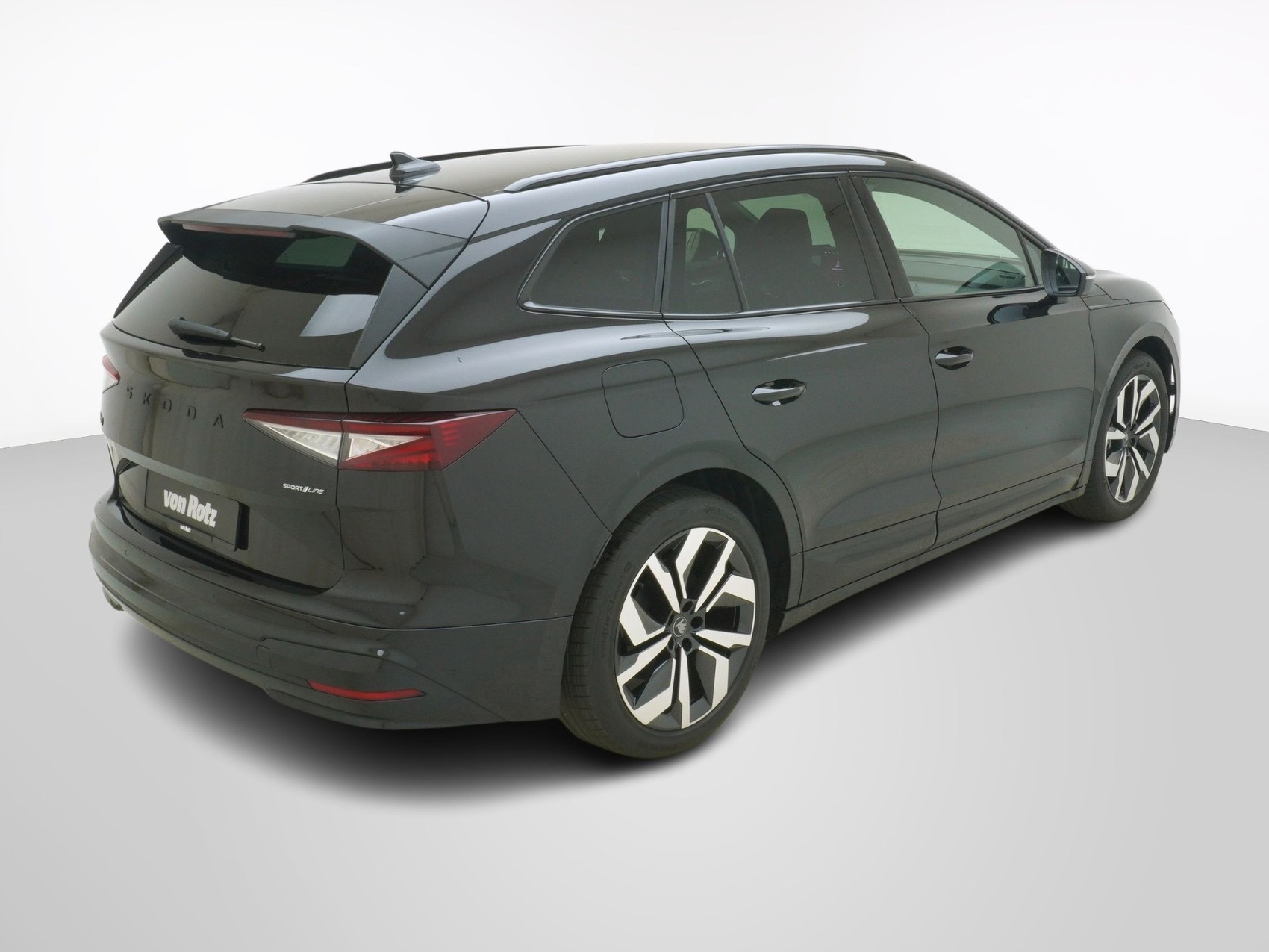 SKODA Enyaq iV 85x SportLine Advanced-image-4
