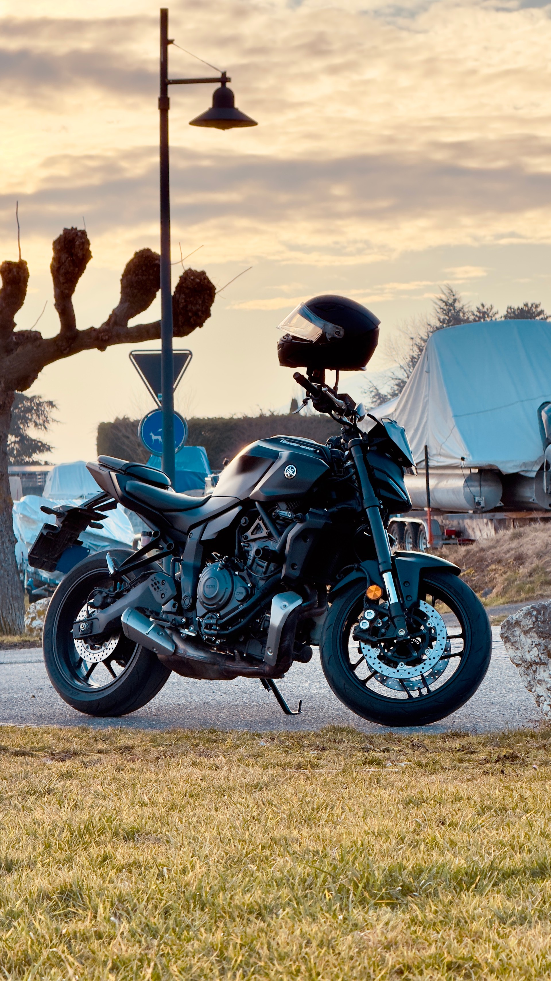 YAMAHA MT-07-image-2