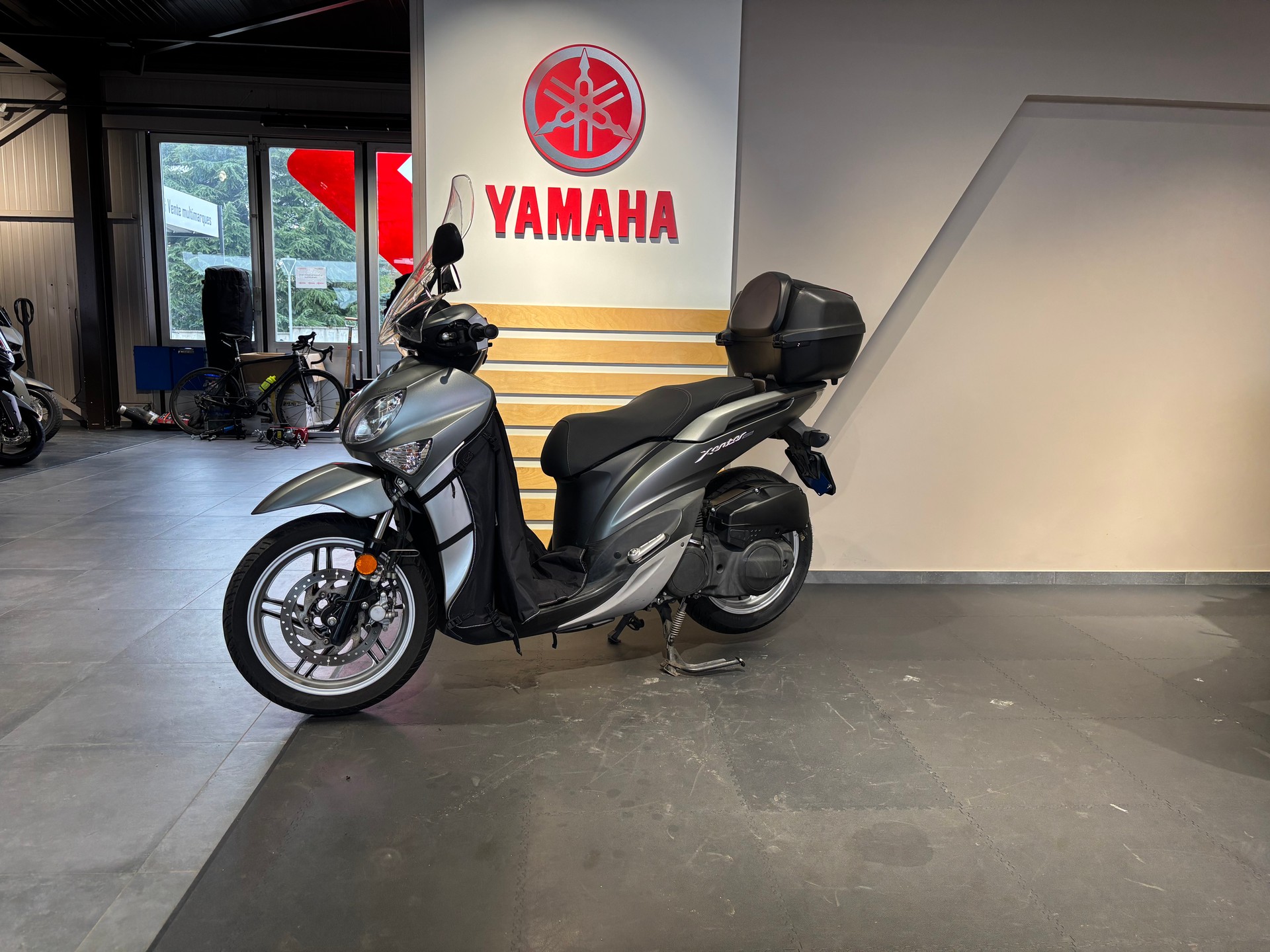 YAMAHA Xenter 125 UBS-image-4
