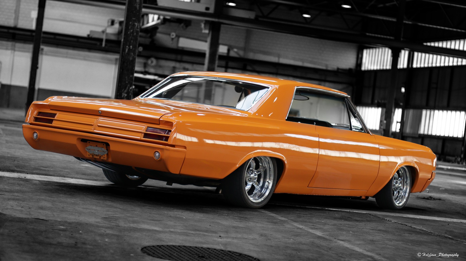 OLDSMOBILE CUTLASS F-85