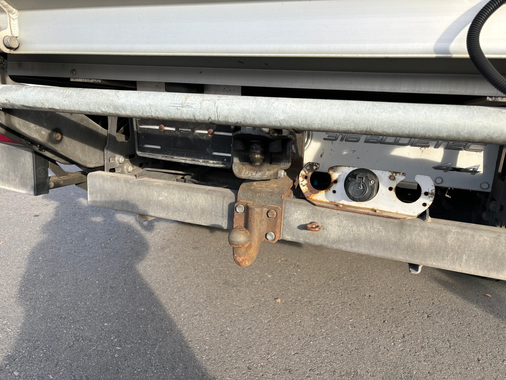 MERCEDES-BENZ Sprinter 316 CDI Standard 4x4 Automat-image-6