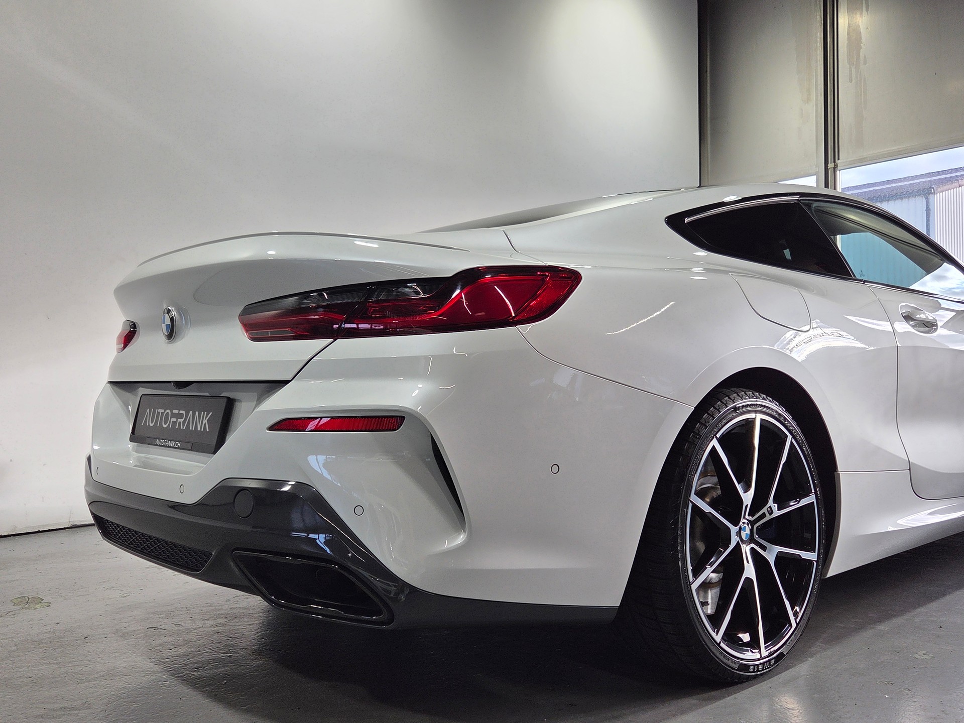 BMW 840d xDrive Coupé-image-16