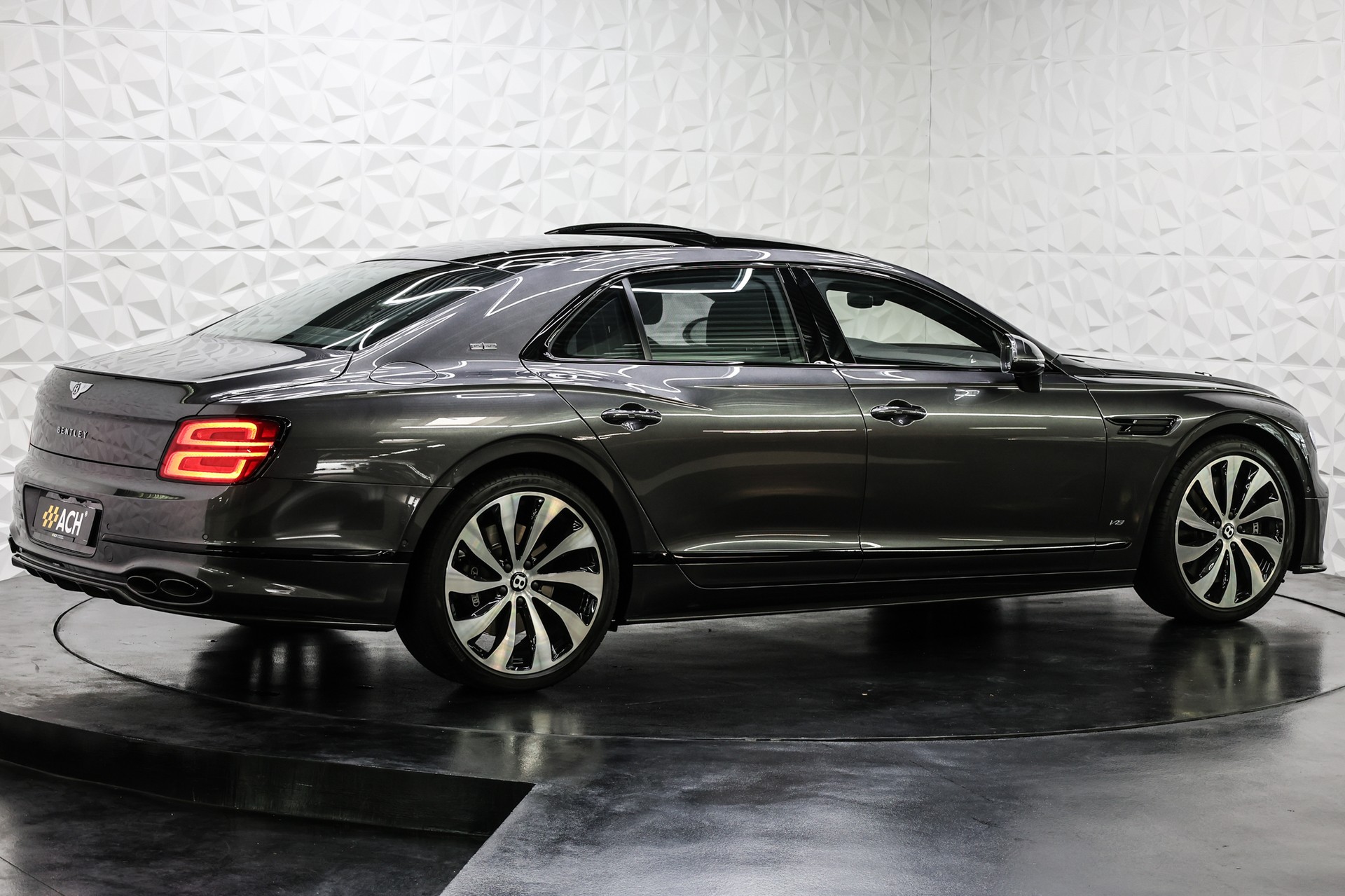 BENTLEY Flying Spur 4.0 V8 First Edition-image-11