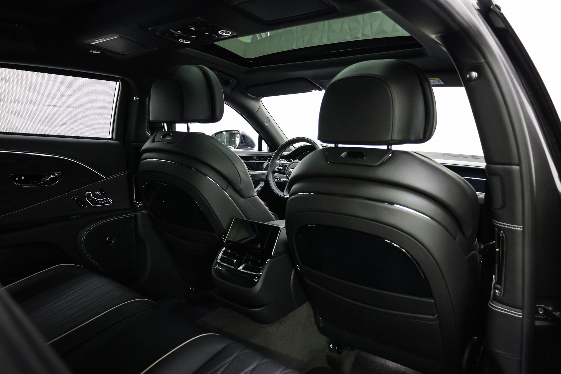 BENTLEY Flying Spur 4.0 V8 First Edition-image-24
