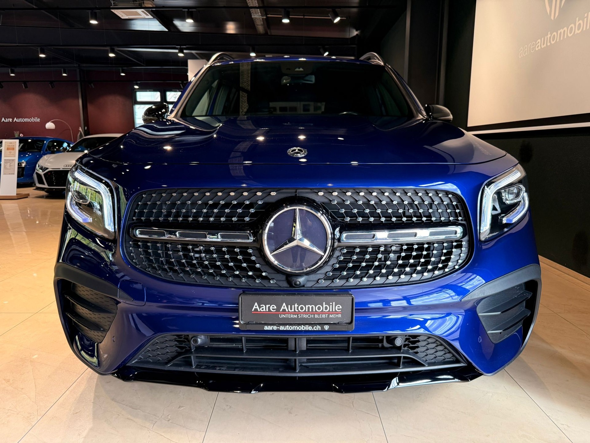 MERCEDES-BENZ GLB 220 d 4Matic AMG Line 8G-Tronic-showroom-element-1