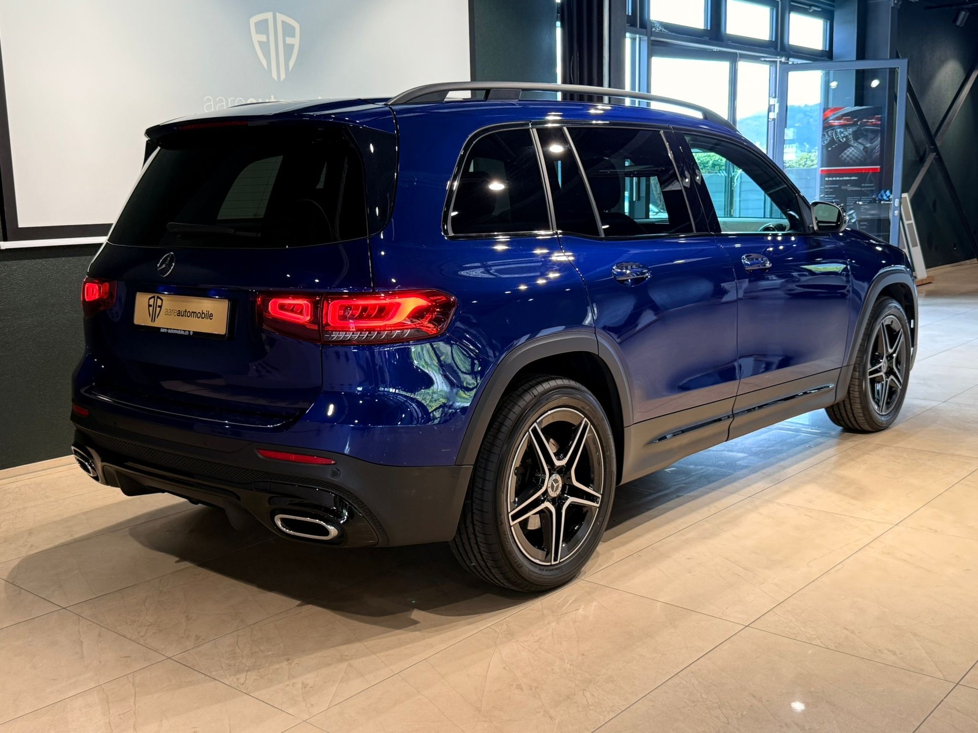 MERCEDES-BENZ GLB 220 d 4Matic AMG Line 8G-Tronic-image-4
