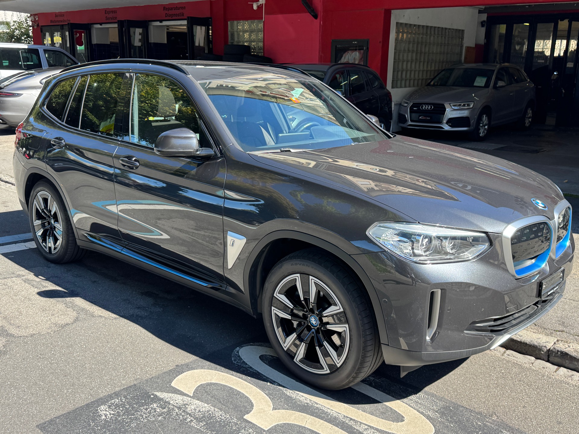 BMW iX3 Impressive-image-2