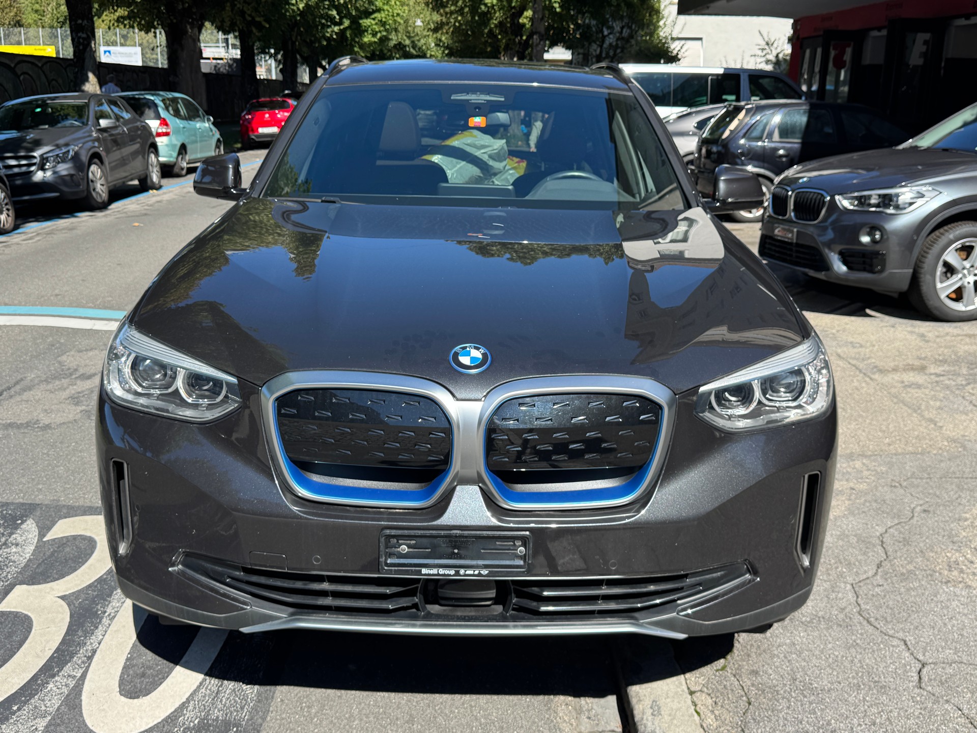 BMW iX3 Impressive-image-1