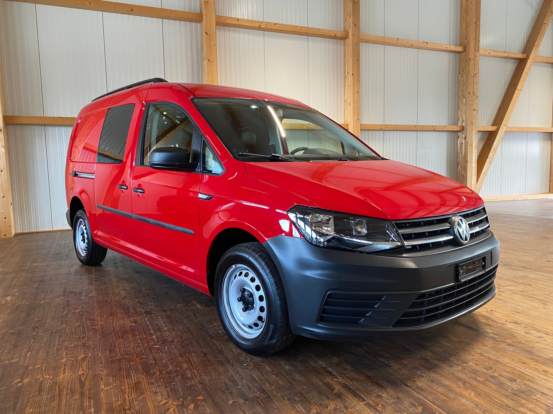 VW Caddy Maxi 2.0TDI BlueMotion Technology-showroom-element-2