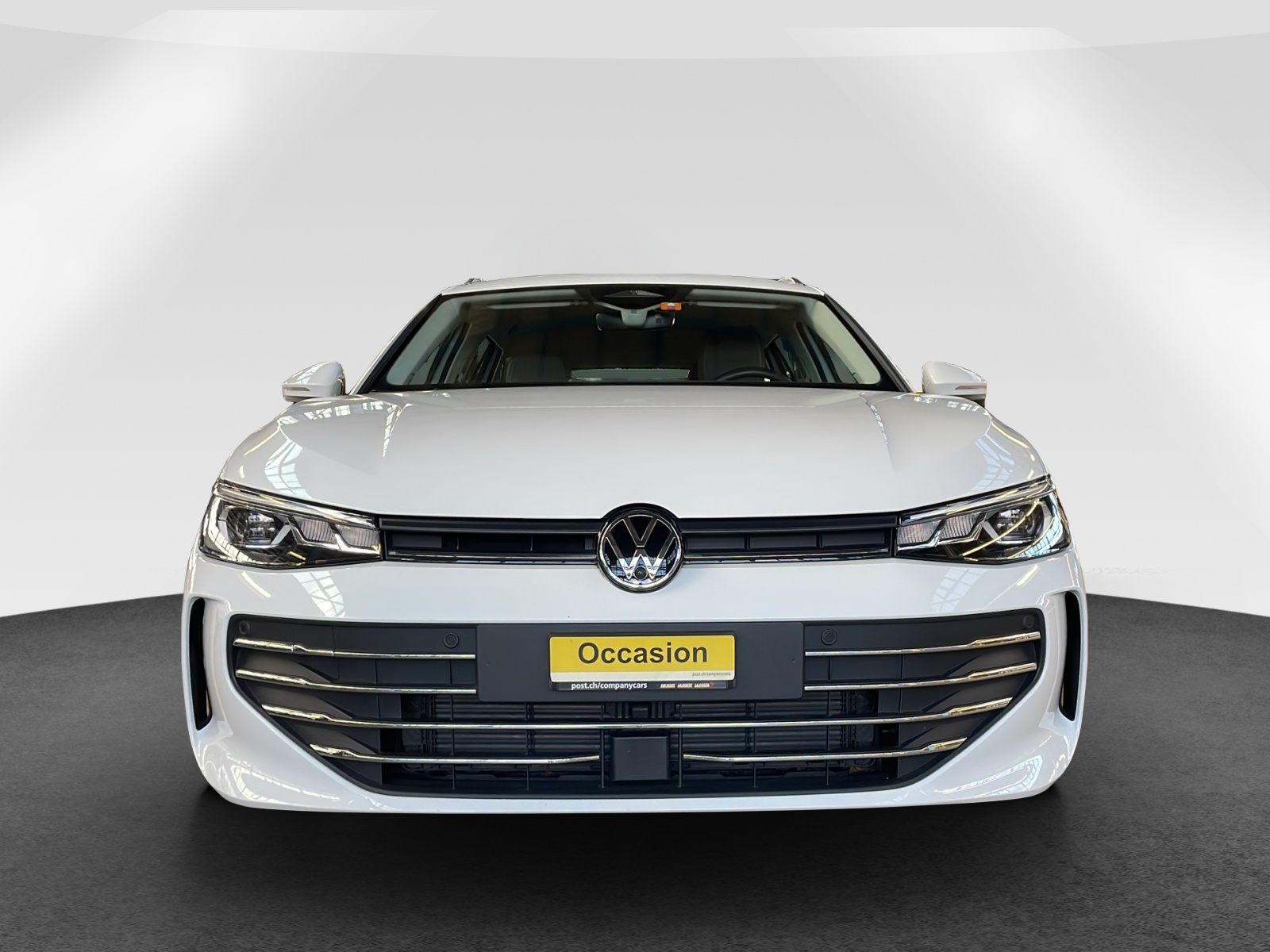 VW Passat Variant 2.0 TDI Business DSG-showroom-element-1