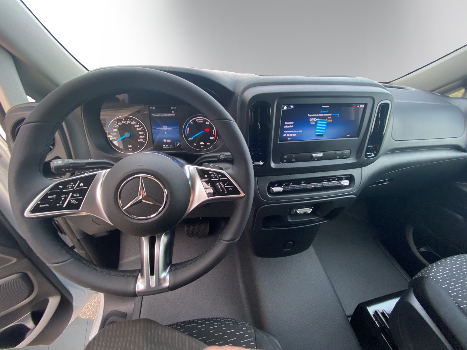 MERCEDES-BENZ eVito 129 Lang Worker-image-8