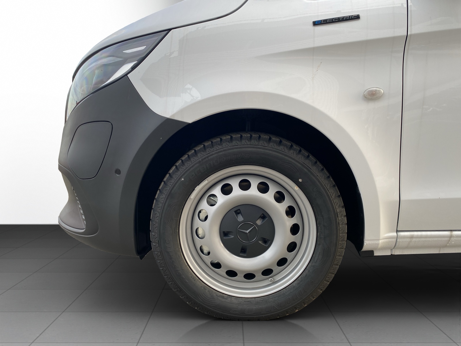 MERCEDES-BENZ eVito 129 Lang Worker-image-13