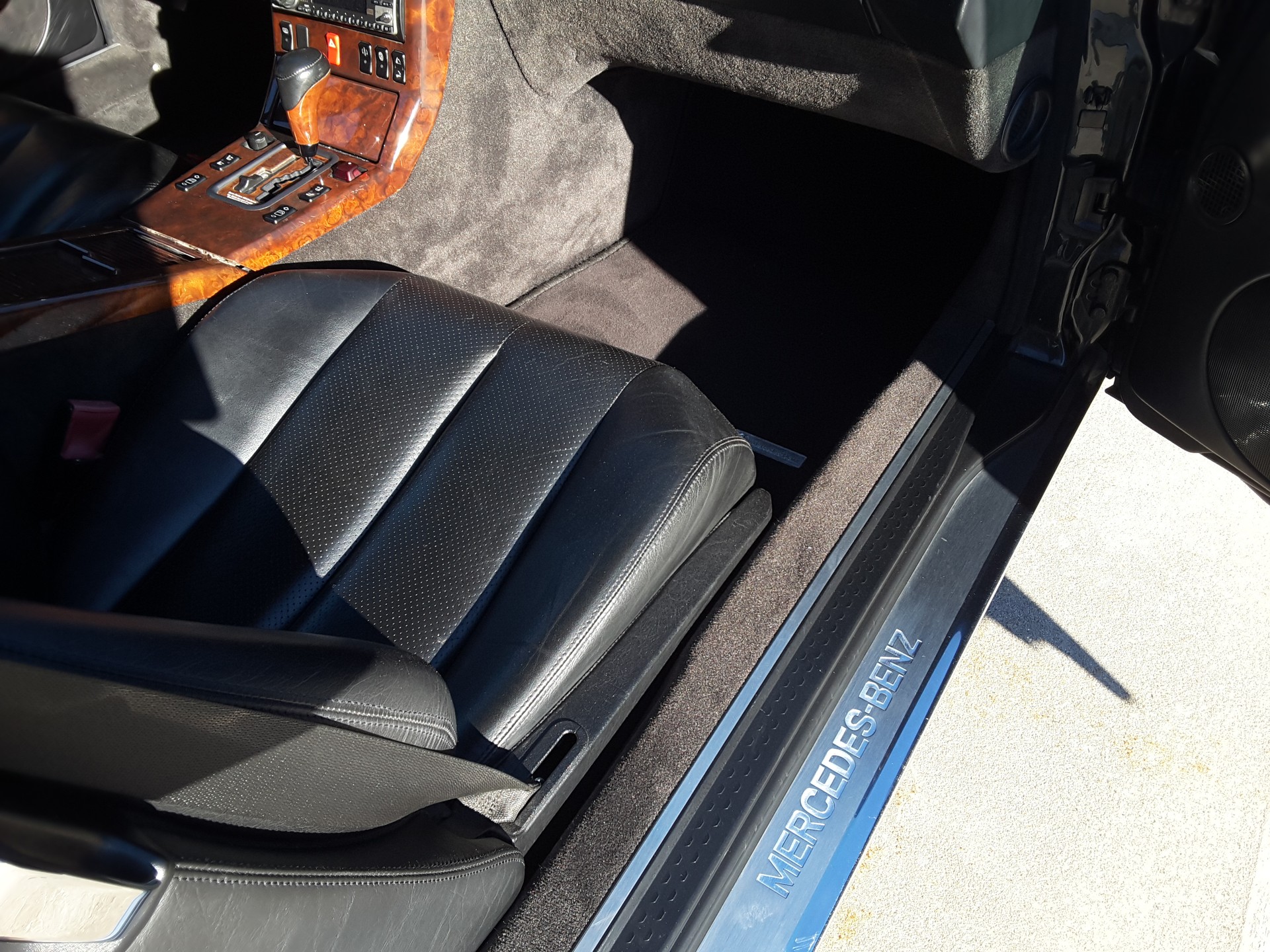 MERCEDES-BENZ SL 600 Automatic-image-12