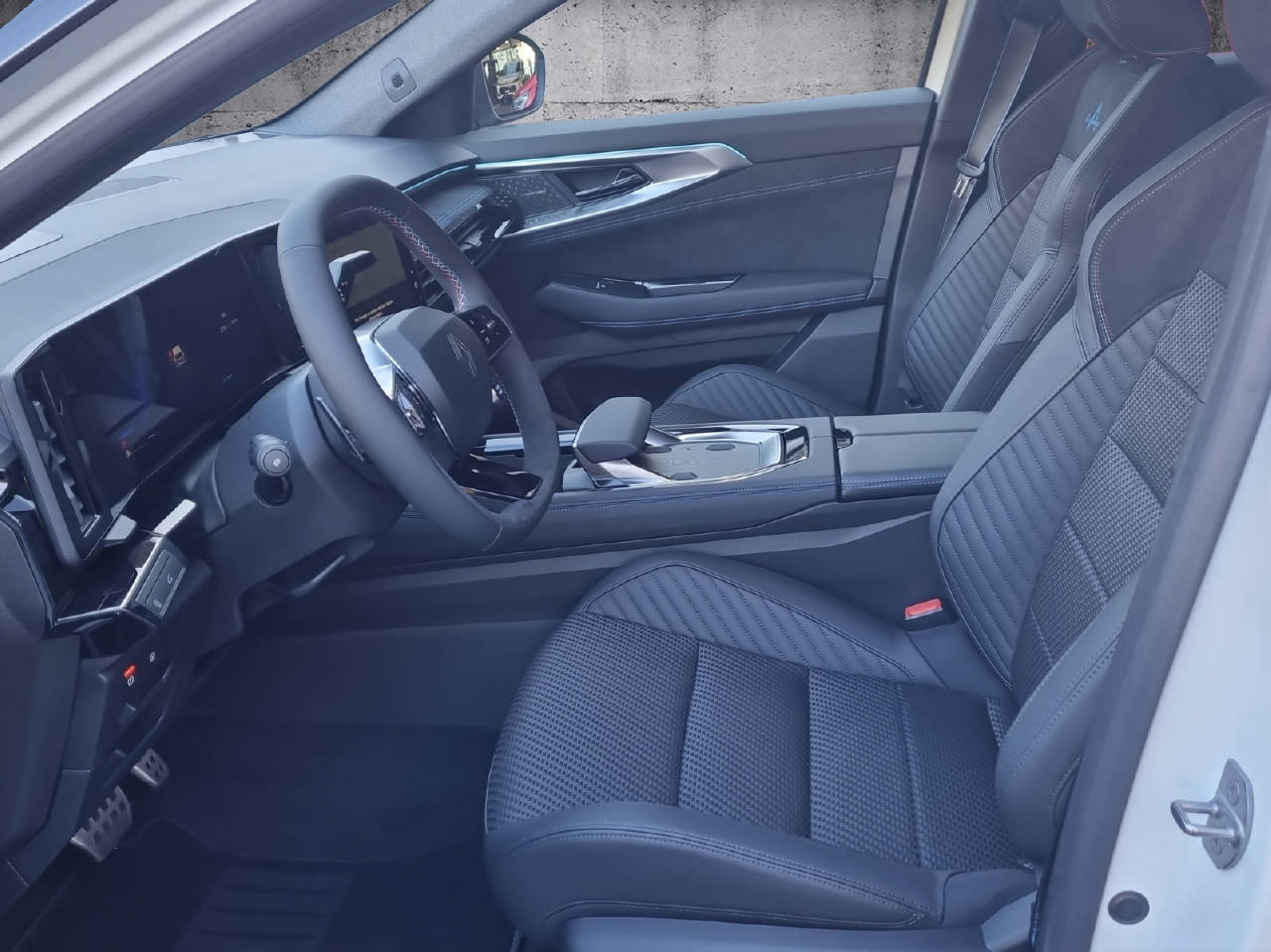 RENAULT Austral esprit Alpine full hybrid E-Tech 200-image-4