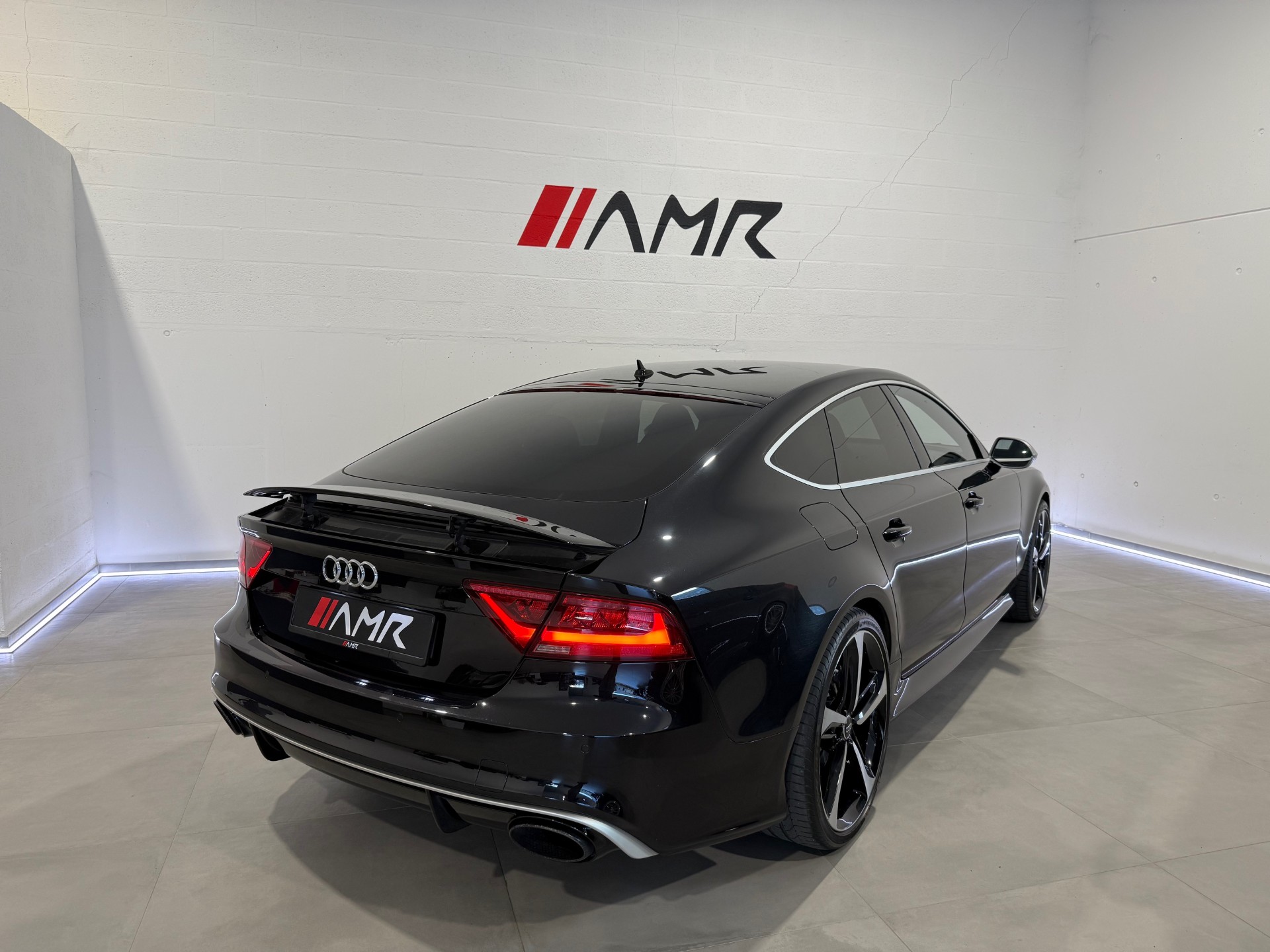 AUDI RS7 Sportback 4.0 TFSI V8 quattro S-tronic-image-4
