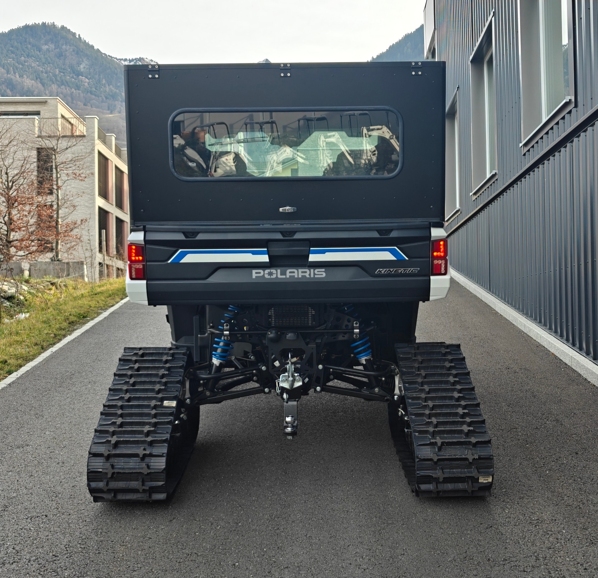 POLARIS Elektro mit 2×Lithium Batterie ( 29,8 kW/h )-image-2
