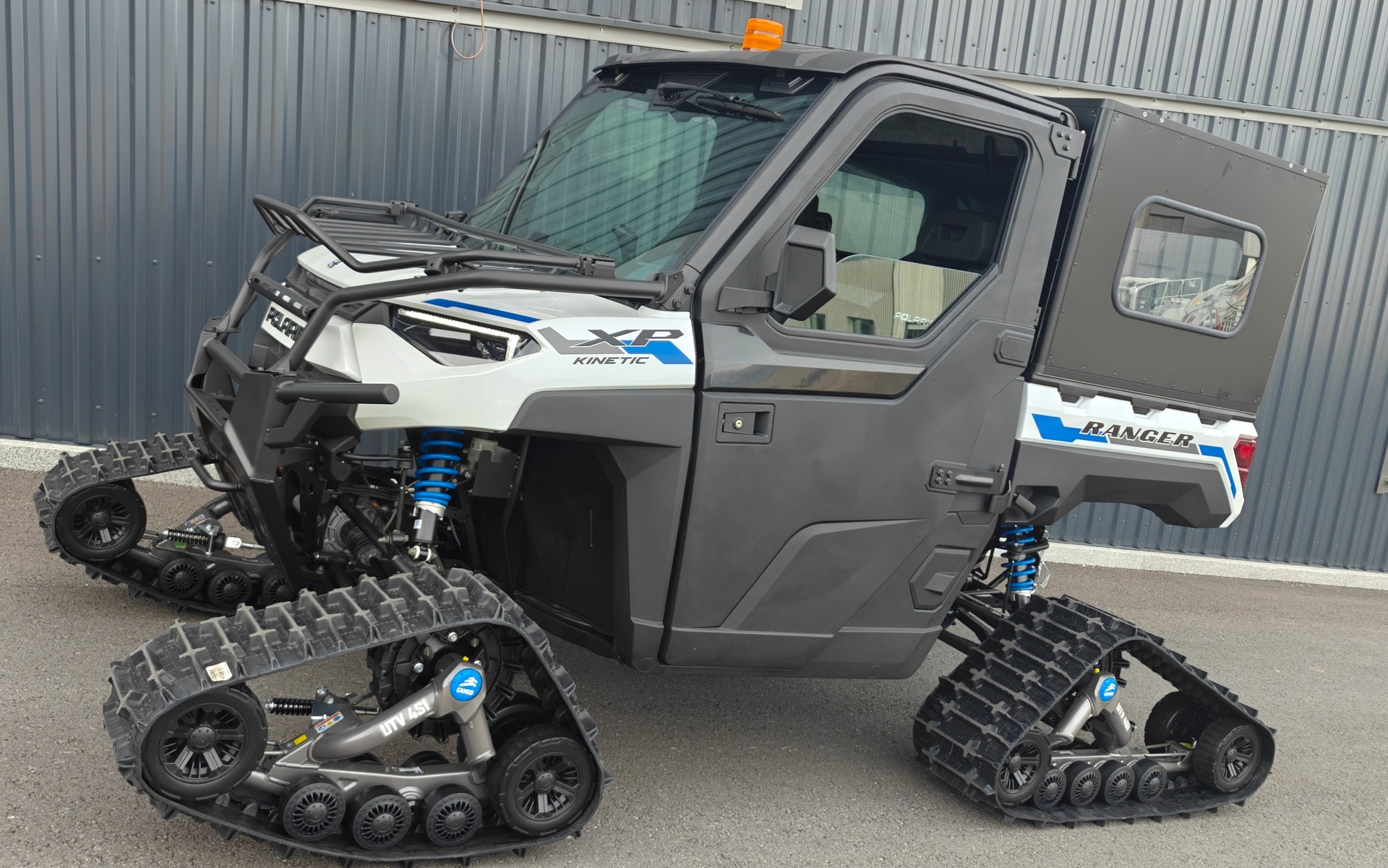 POLARIS Elektro mit 2×Lithium Batterie ( 29,8 kW/h )