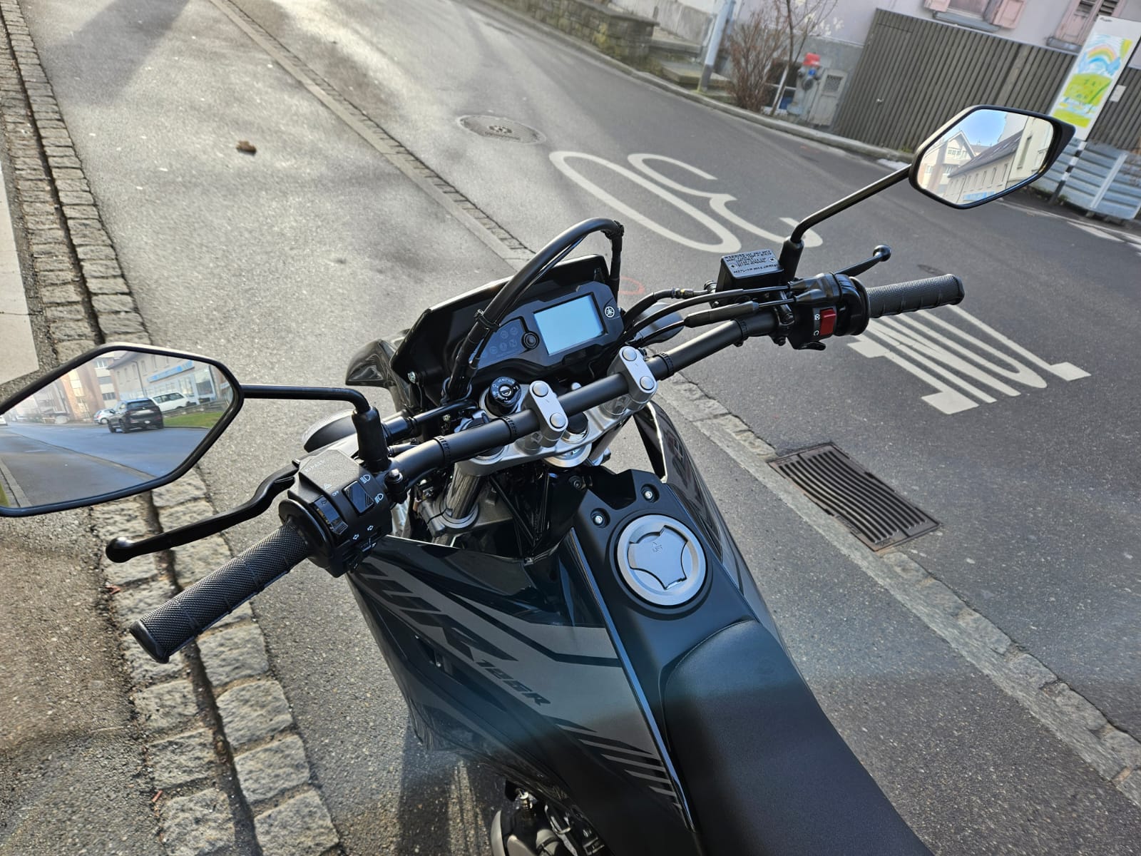 YAMAHA WR 125 R-image-4