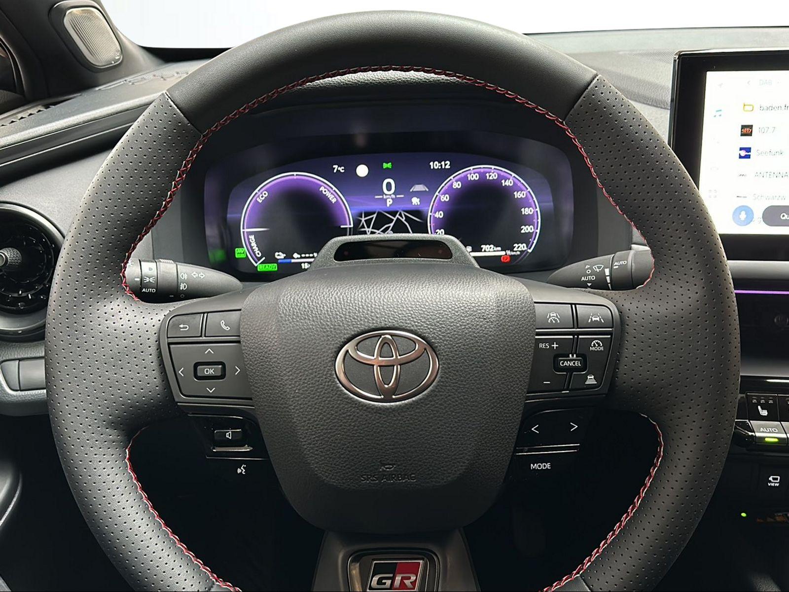 TOYOTA C-HR 2.0 PHEV GR Sport Premiere-image-15