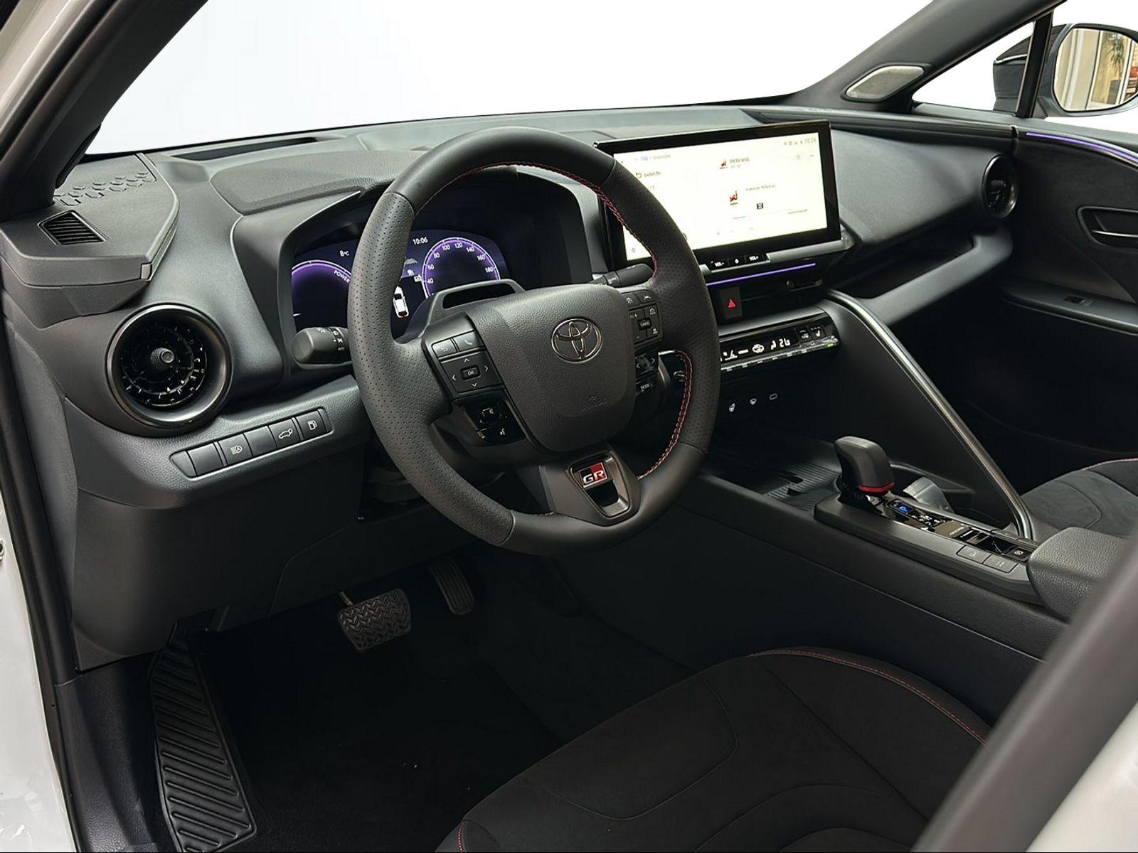 TOYOTA C-HR 2.0 PHEV GR Sport Premiere-image-11