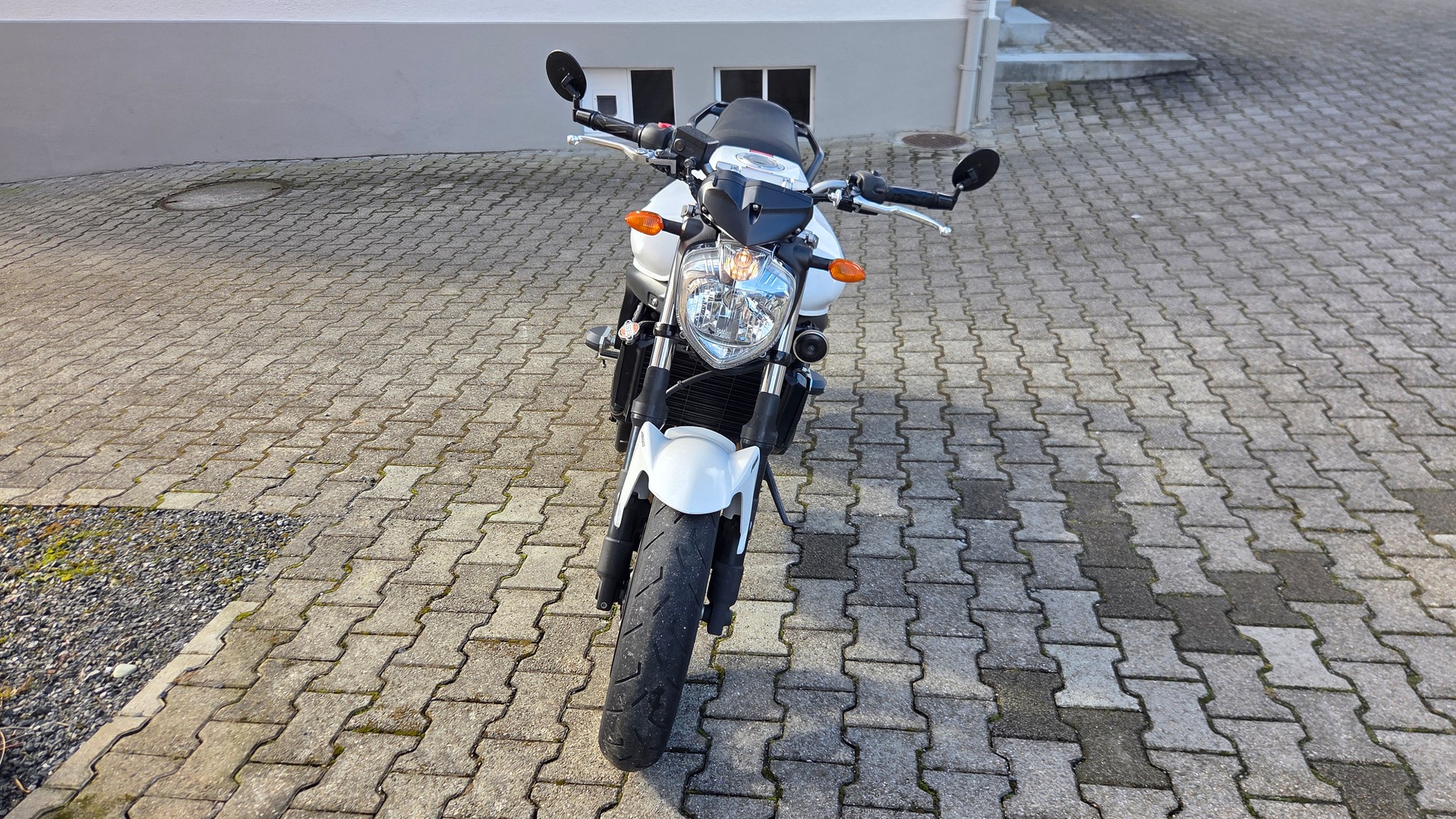 YAMAHA FZ6 N S2 ABS-image-1