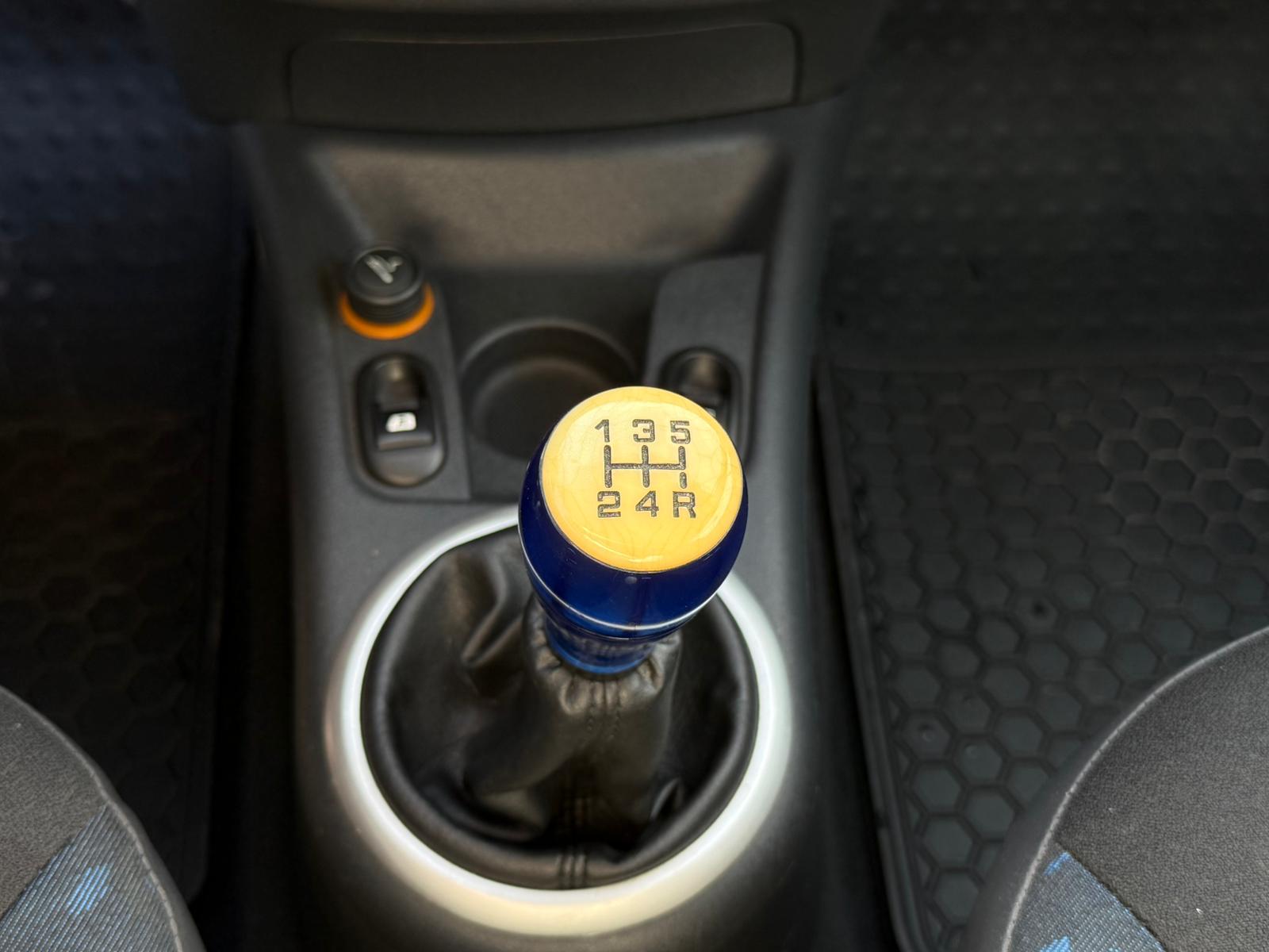 CITROEN C3 1.4i Edition-image-13