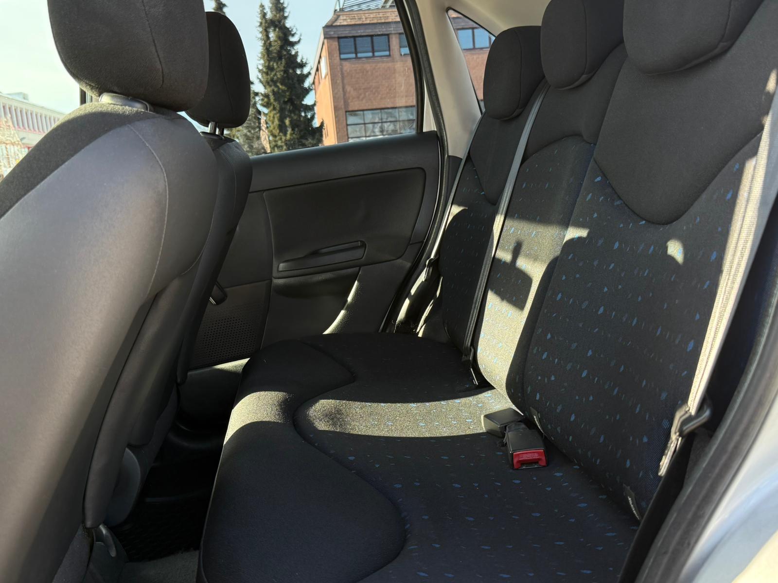 CITROEN C3 1.4i Edition-image-15