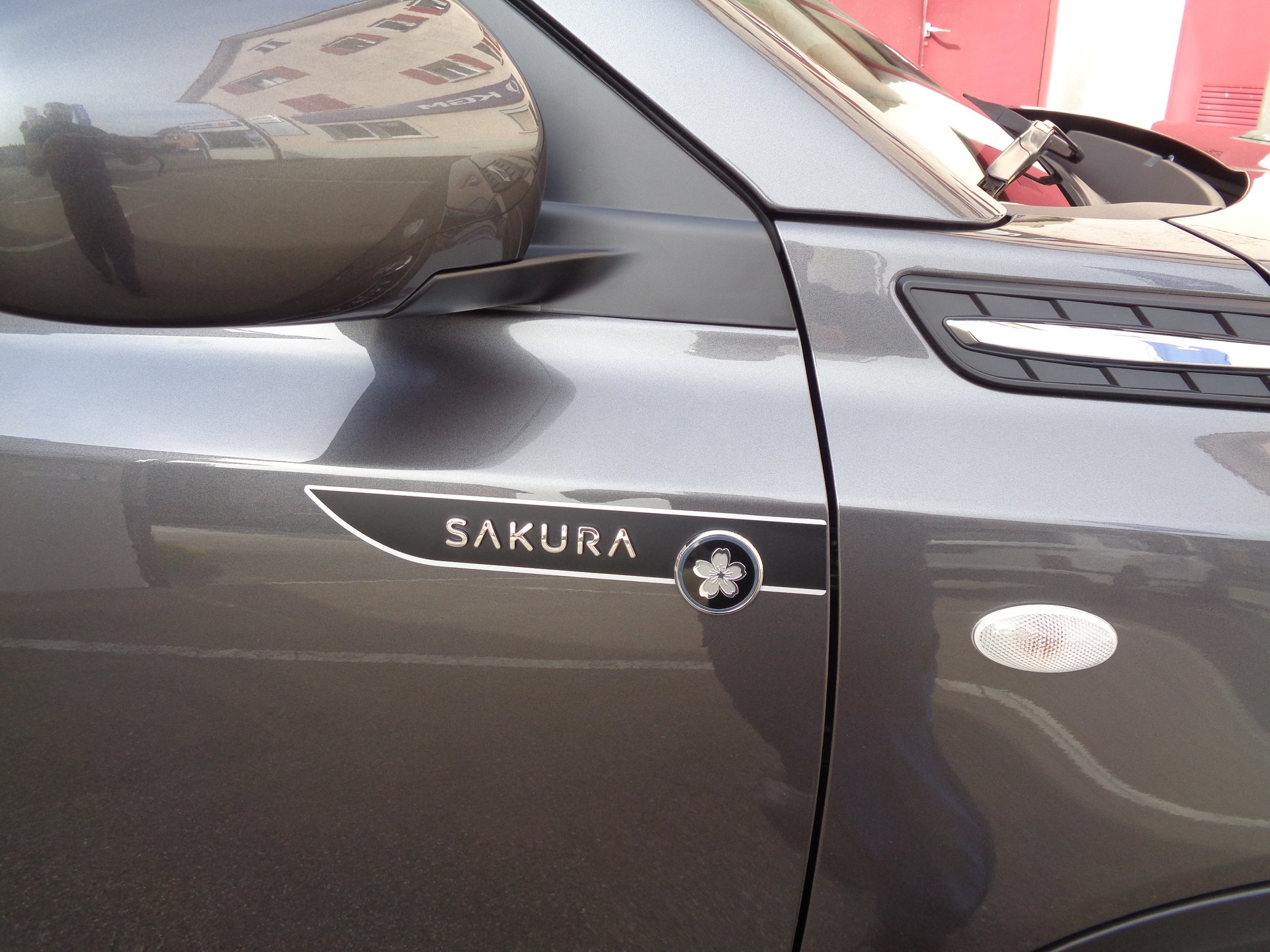 SUZUKI Vitara 1.4 Boosterjet Sakura 4x4 Hybrid Automatic-image-6