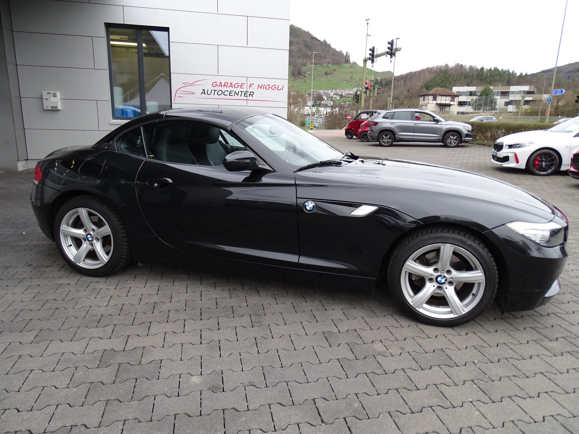 BMW Z4 sDrive20i Steptronic-showroom-element-3