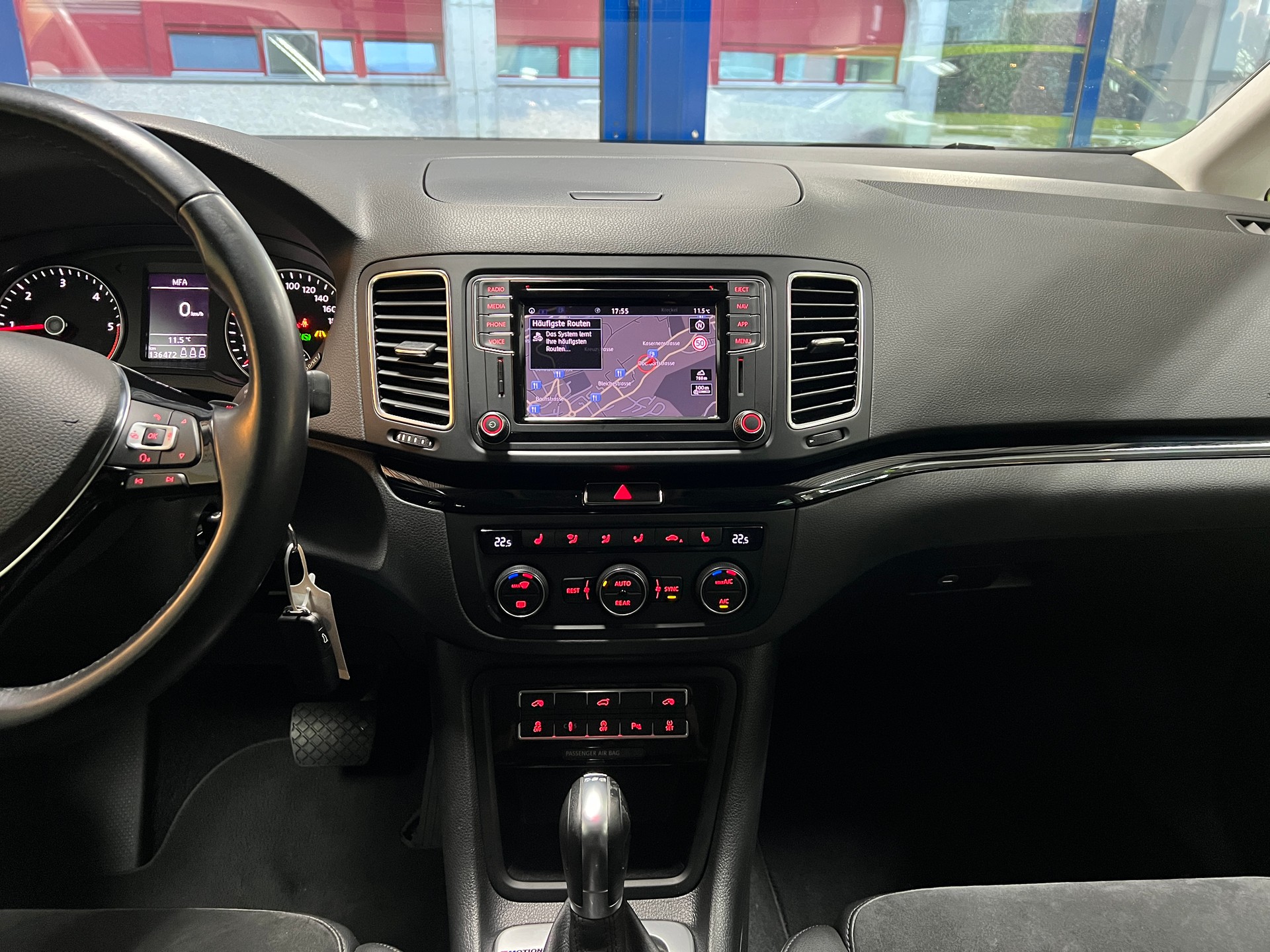 VW Sharan 2.0 TDI BMT Highline 4Motion DSG-image-13