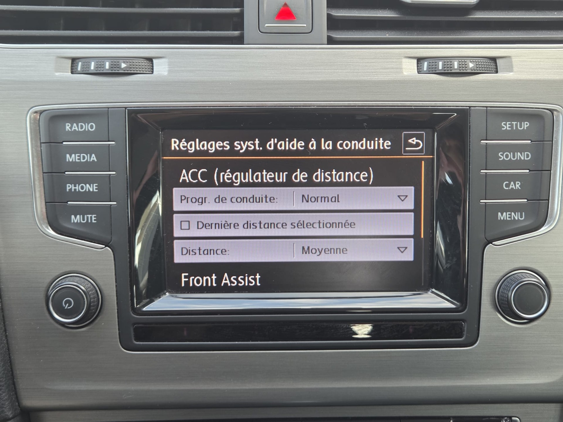 VW Golf 1.4 TSI Highline DSG ** Ab MFK/Expertisé ** ACC ** Front Assist-image-9