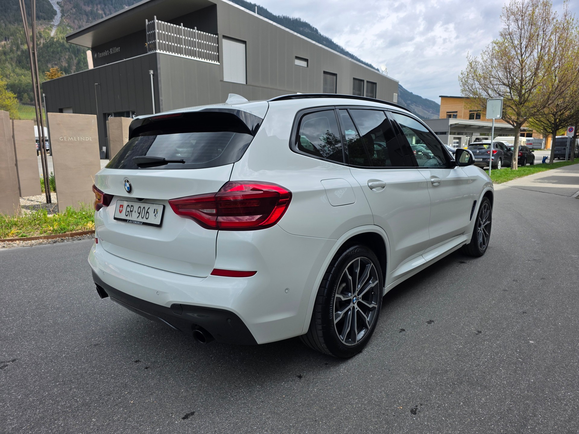 BMW X3 xDrive 30d Individual M Sport Steptronic-image-4