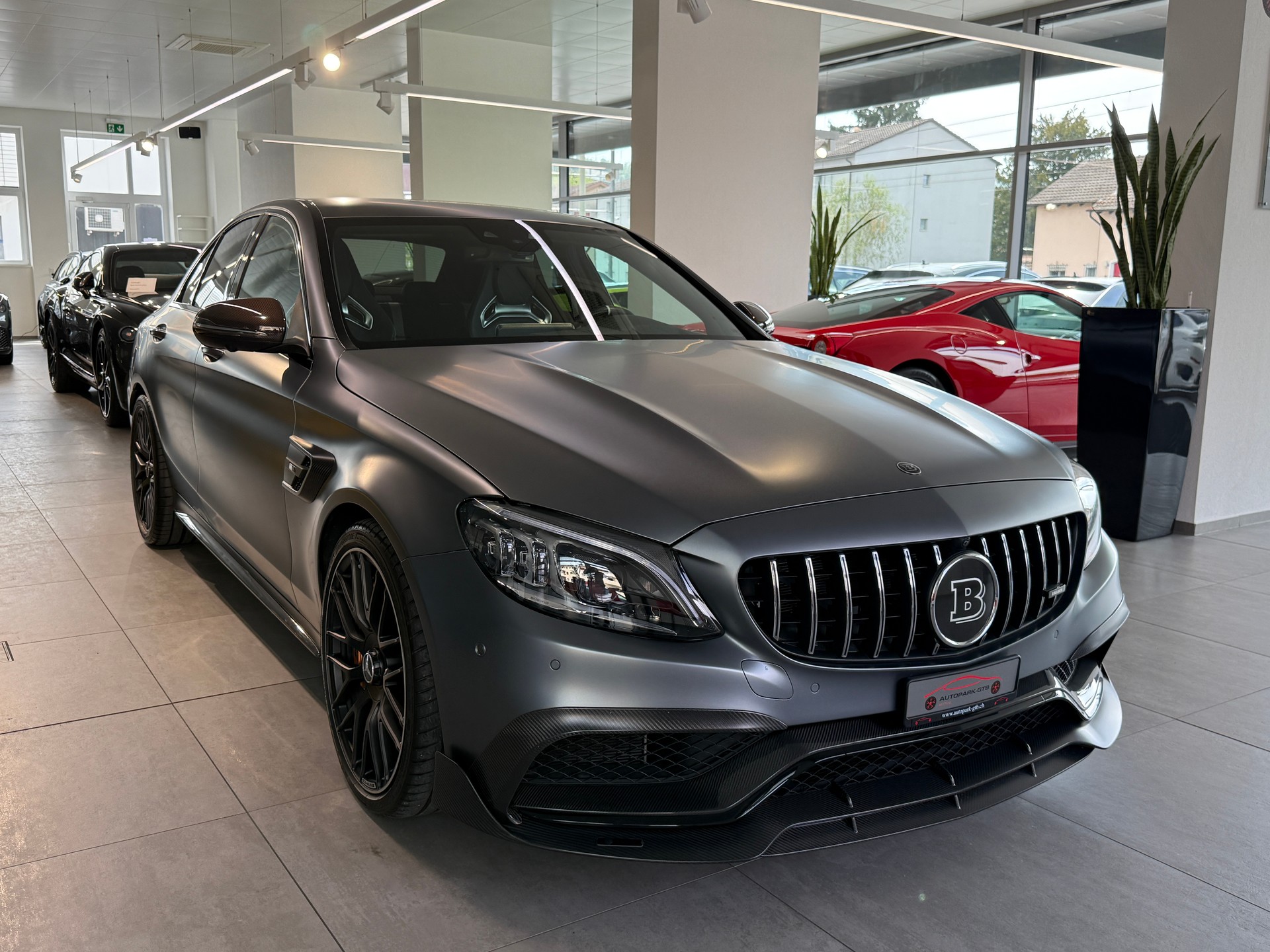 MERCEDES-BENZ C 63 S AMG BRABUS 650 Limited Edition-showroom-element-1