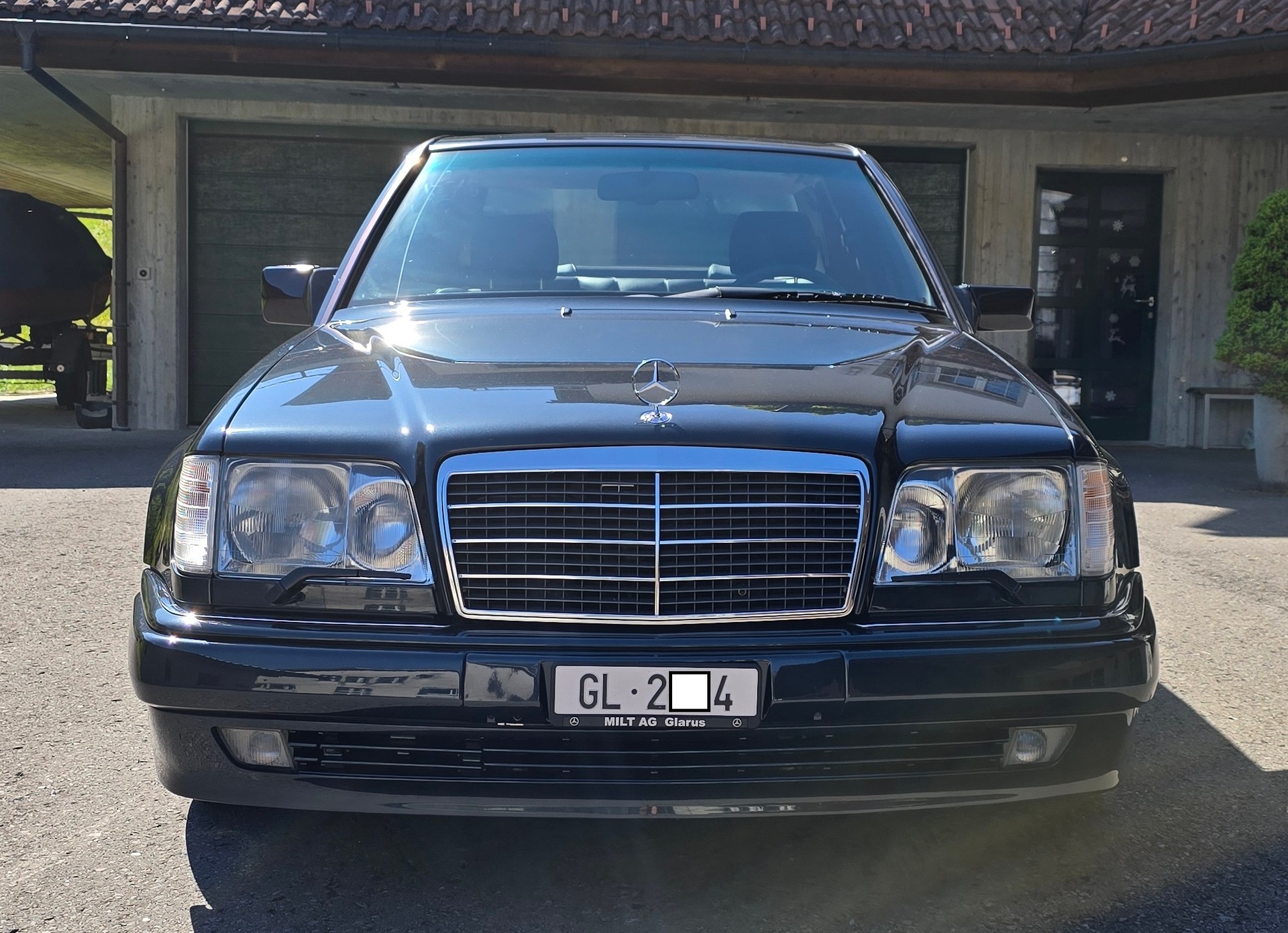 MERCEDES-BENZ E500 Limited W124-image-4