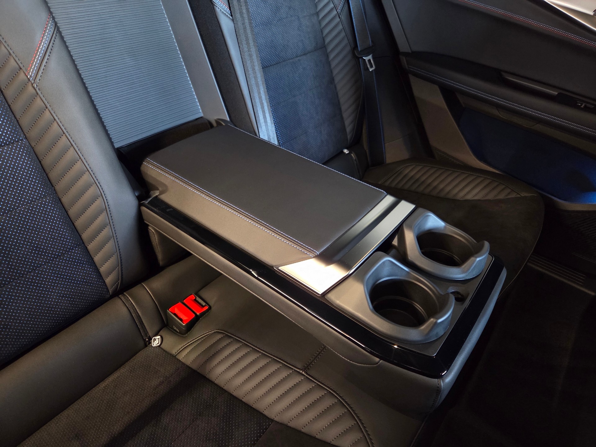 RENAULT Rafale 1.2 E-Tech esprit Alpine-image-22