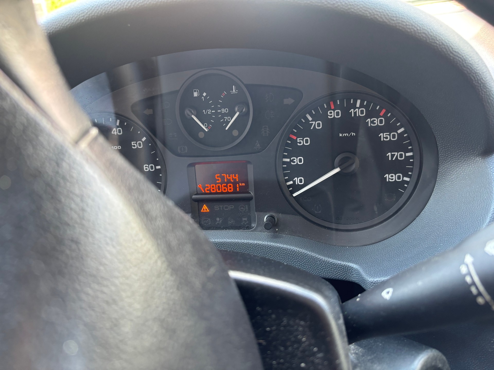 PEUGEOT Expert 2.0 HDi 229 L2H1-image-4