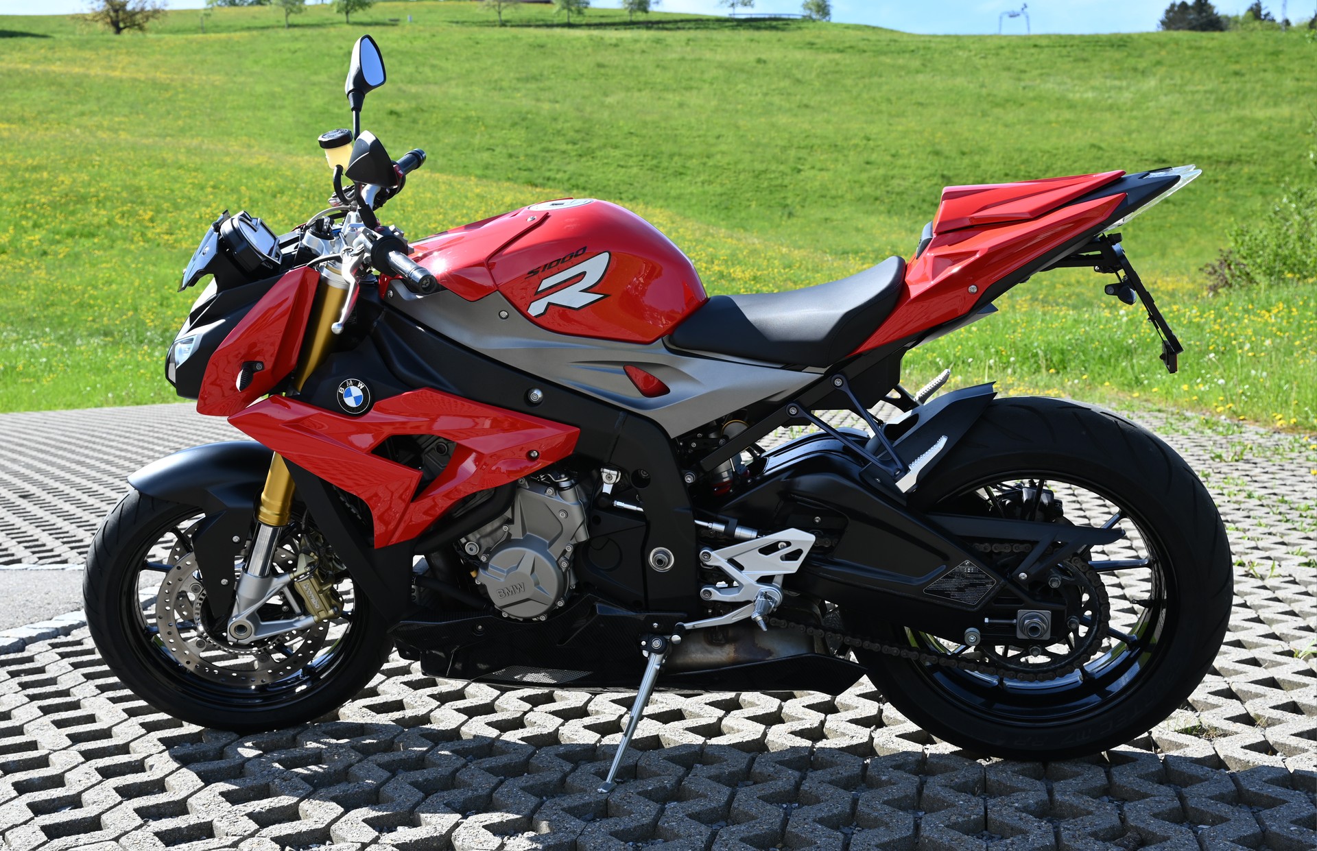 BMW S 1000 R-image-1