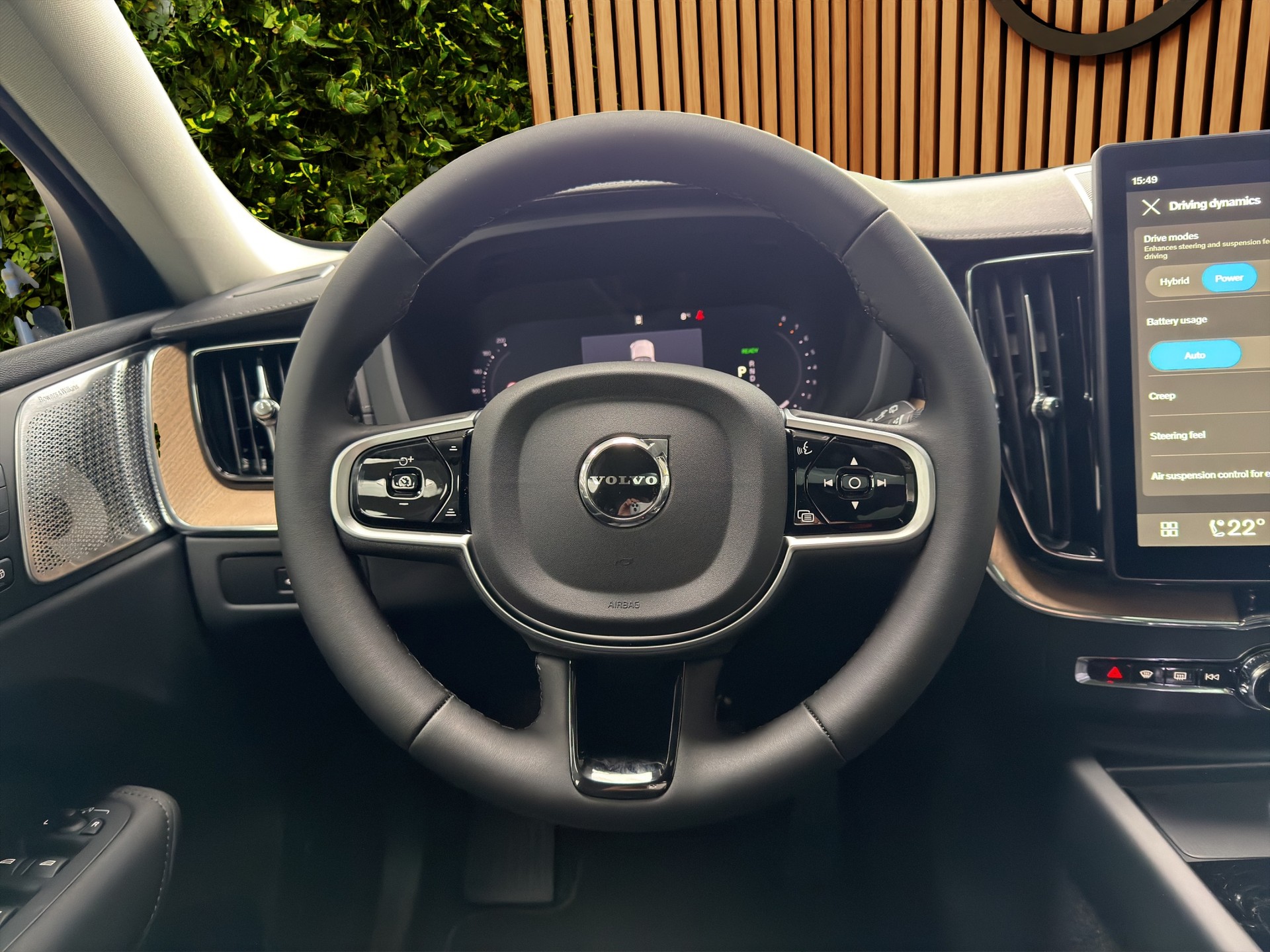 VOLVO XC60 2.0 T8 TE Ultra Dark eAWD-image-12
