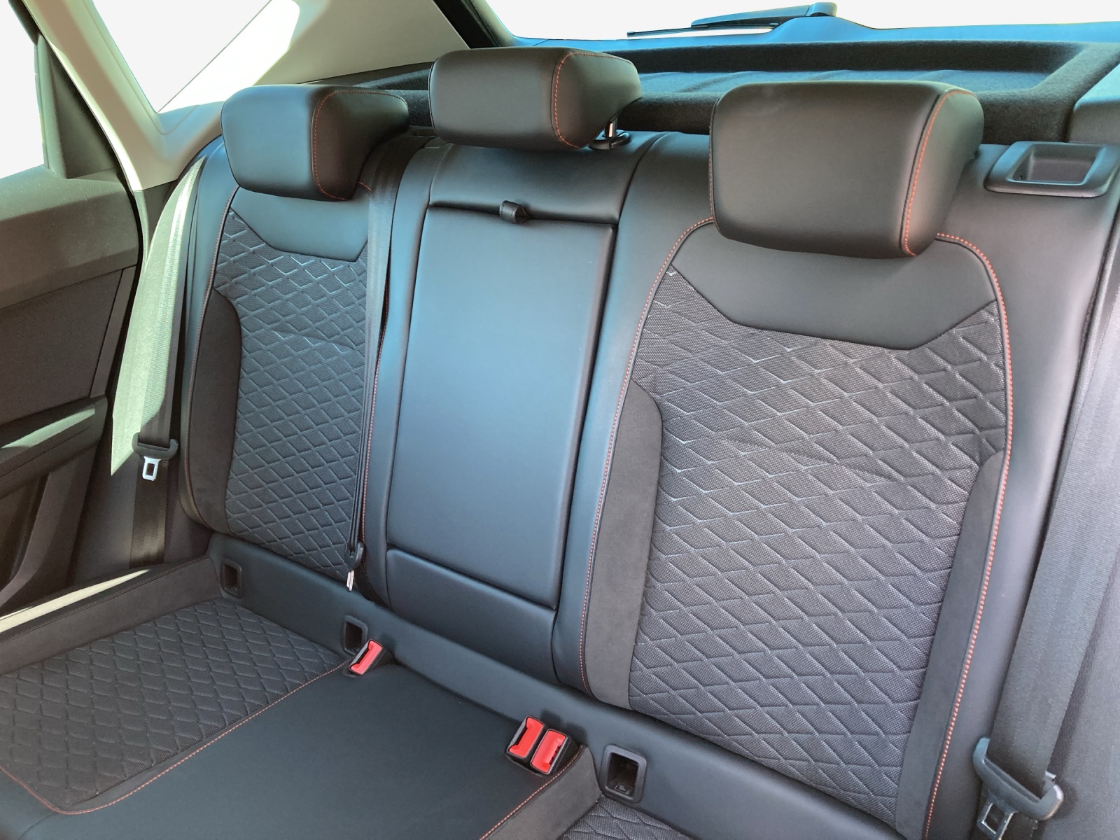 SEAT Ateca 1.5 TSI EVO DSG FR-image-11