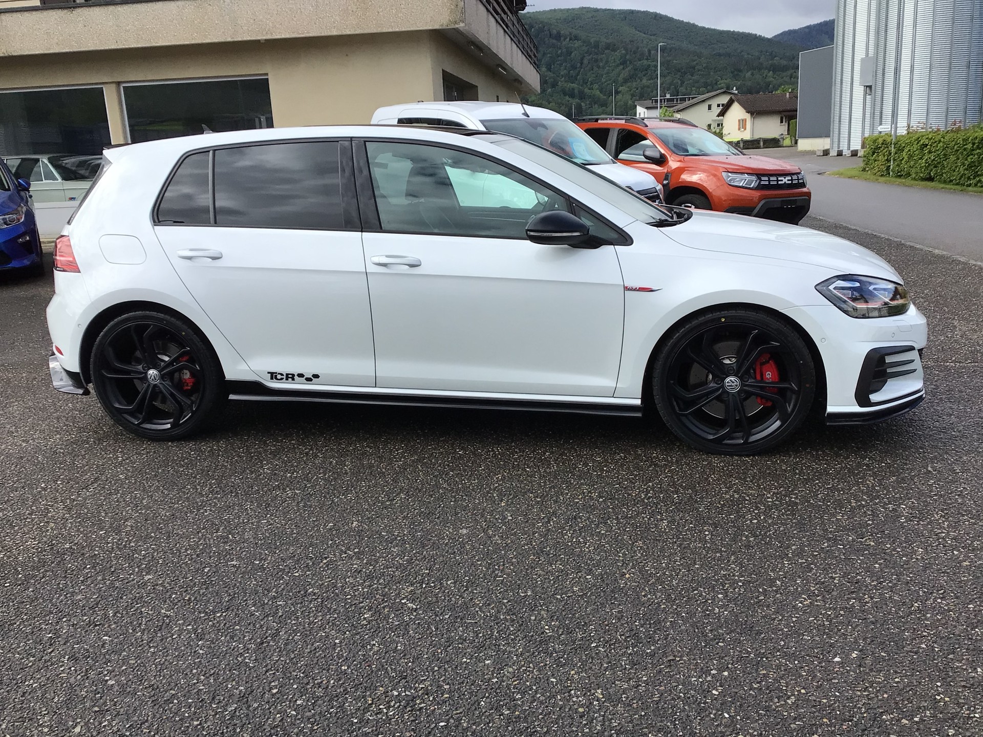 VW Golf 2.0 TSI GTI TCR DSG-image-3