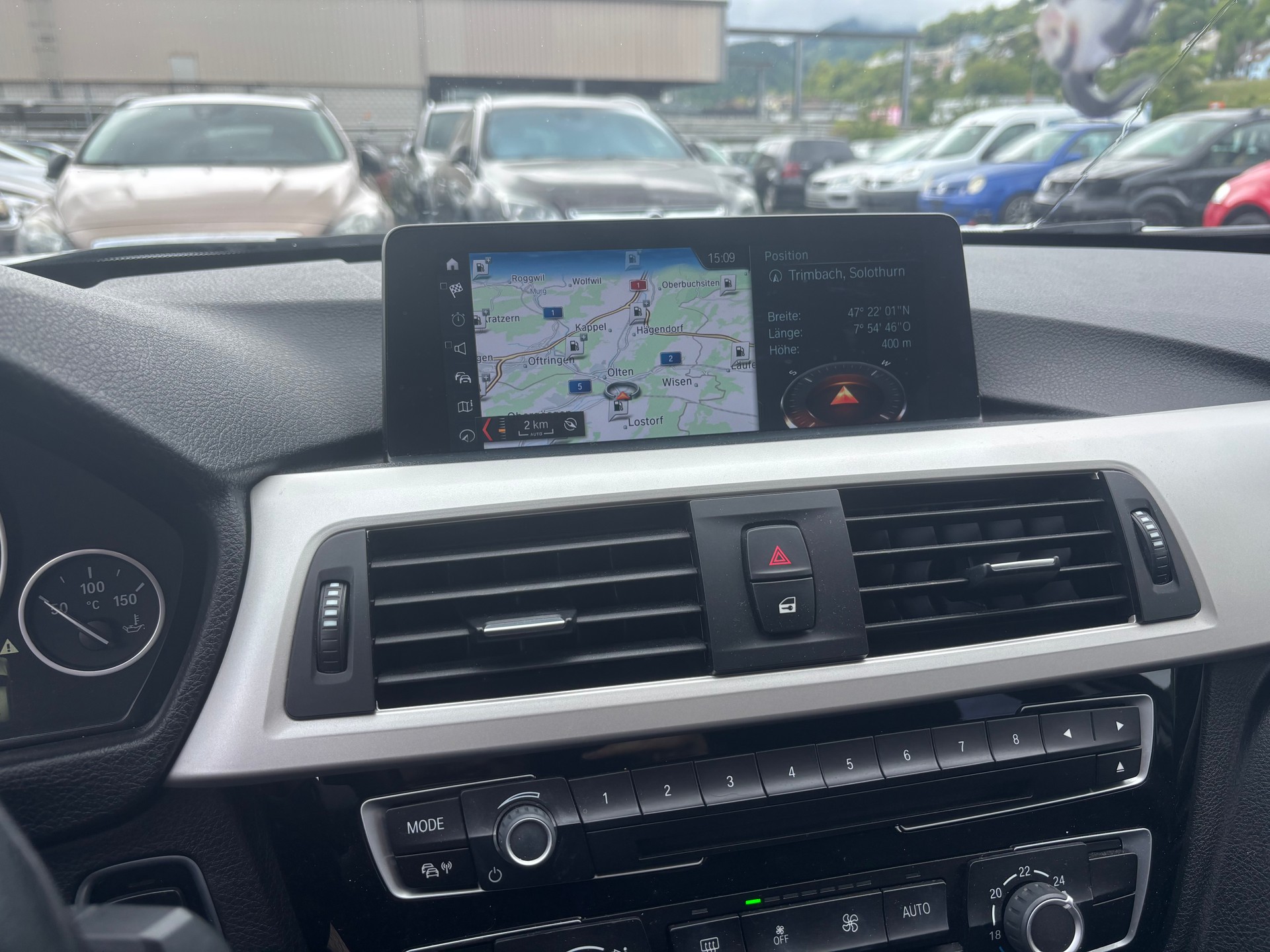 BMW 320d xDrive Touring Swiss Advantage Sport Stept-image-10